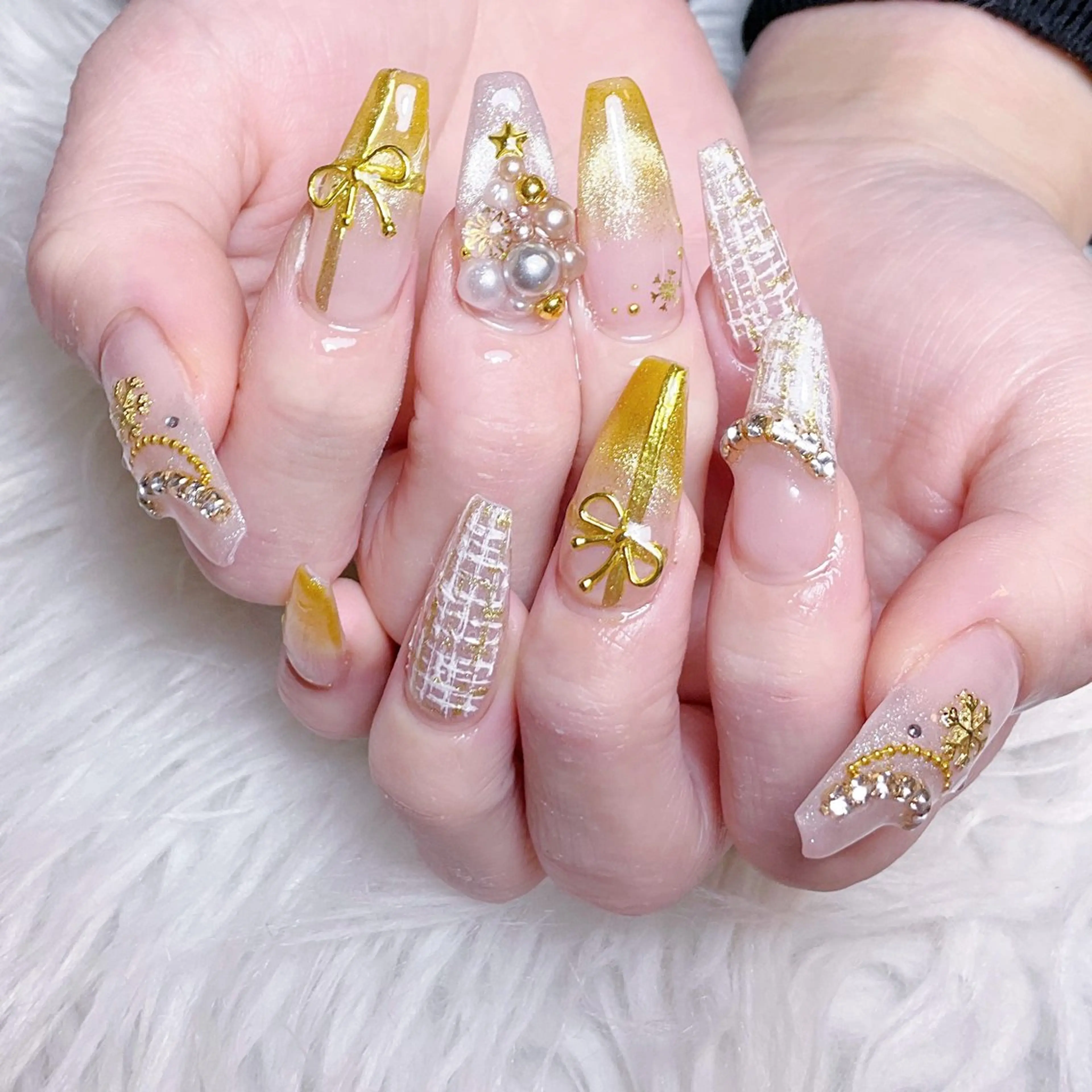 ネイル ハンドネイル 🍭Yun nail hyejin🌸のネイルデザイン