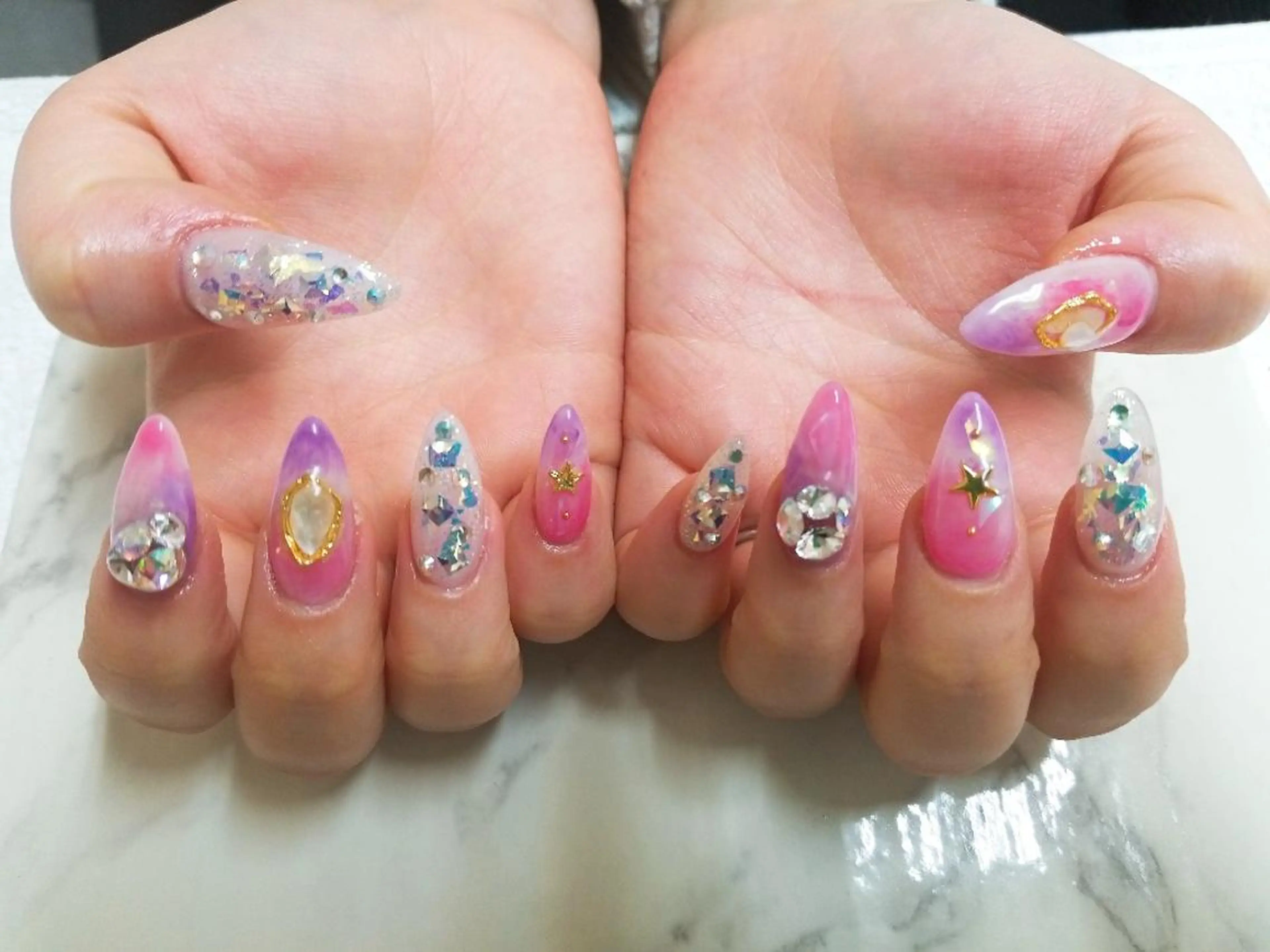 ネイル 河野ちえ (雑誌掲載サロン)のネイルデザイン