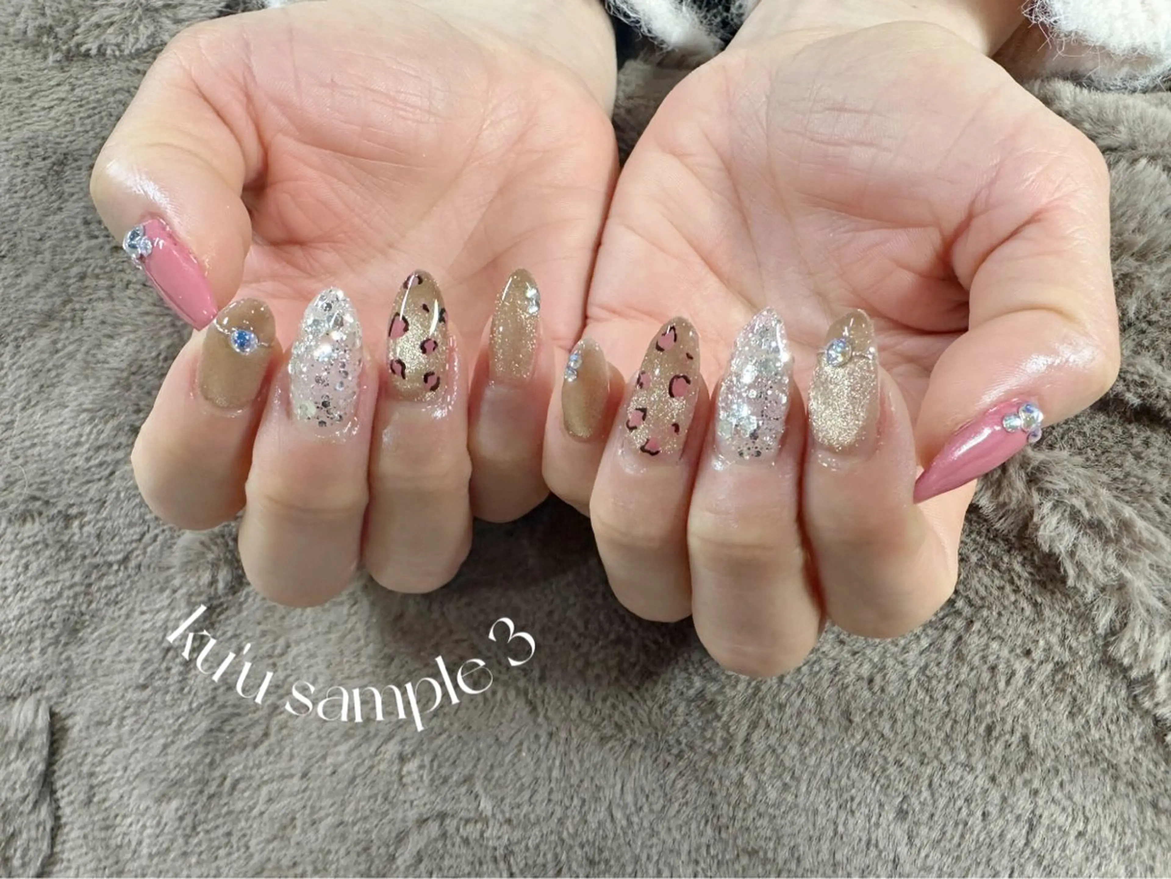 セミロング サロンku'u所属・salon kuuのネイルデザイン