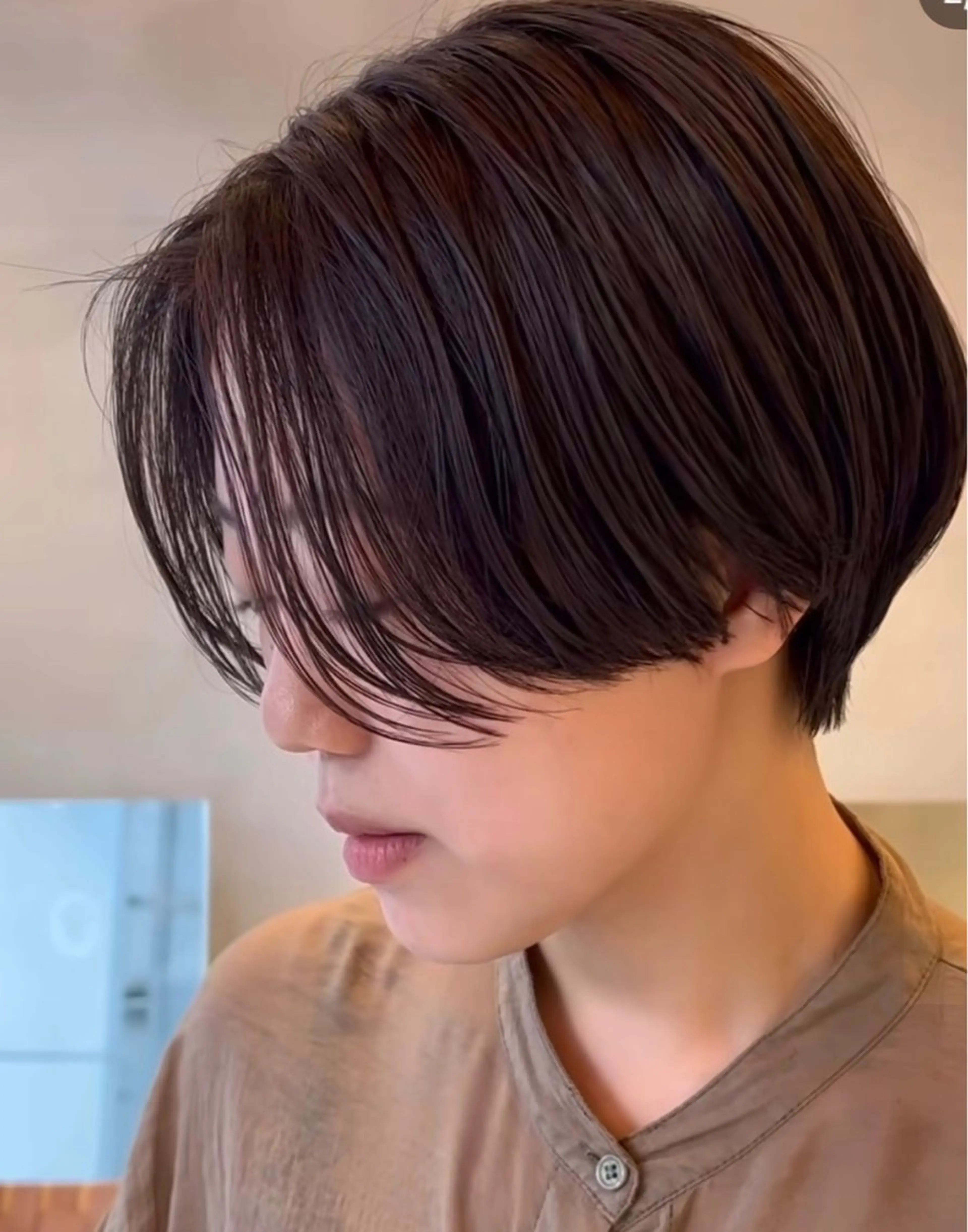 ショート ショート/ボブ/透明 感カラー/高橋あみのヘアスタイル