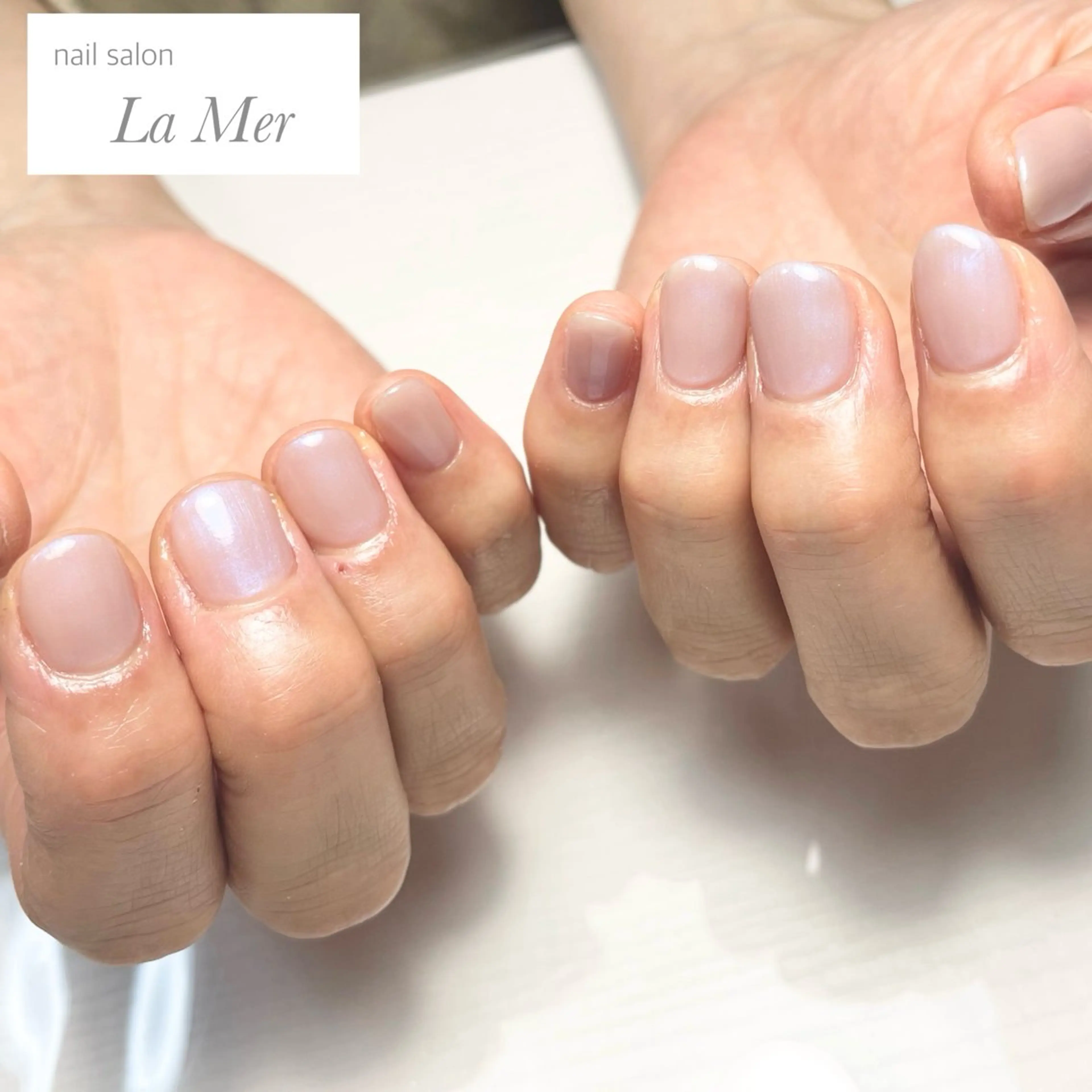 ネイル オーロラネイル ラメ(グリッター) オフィスネイル ワンカラーネイル ショートネイル nailsalon La Merのネイルデザイン