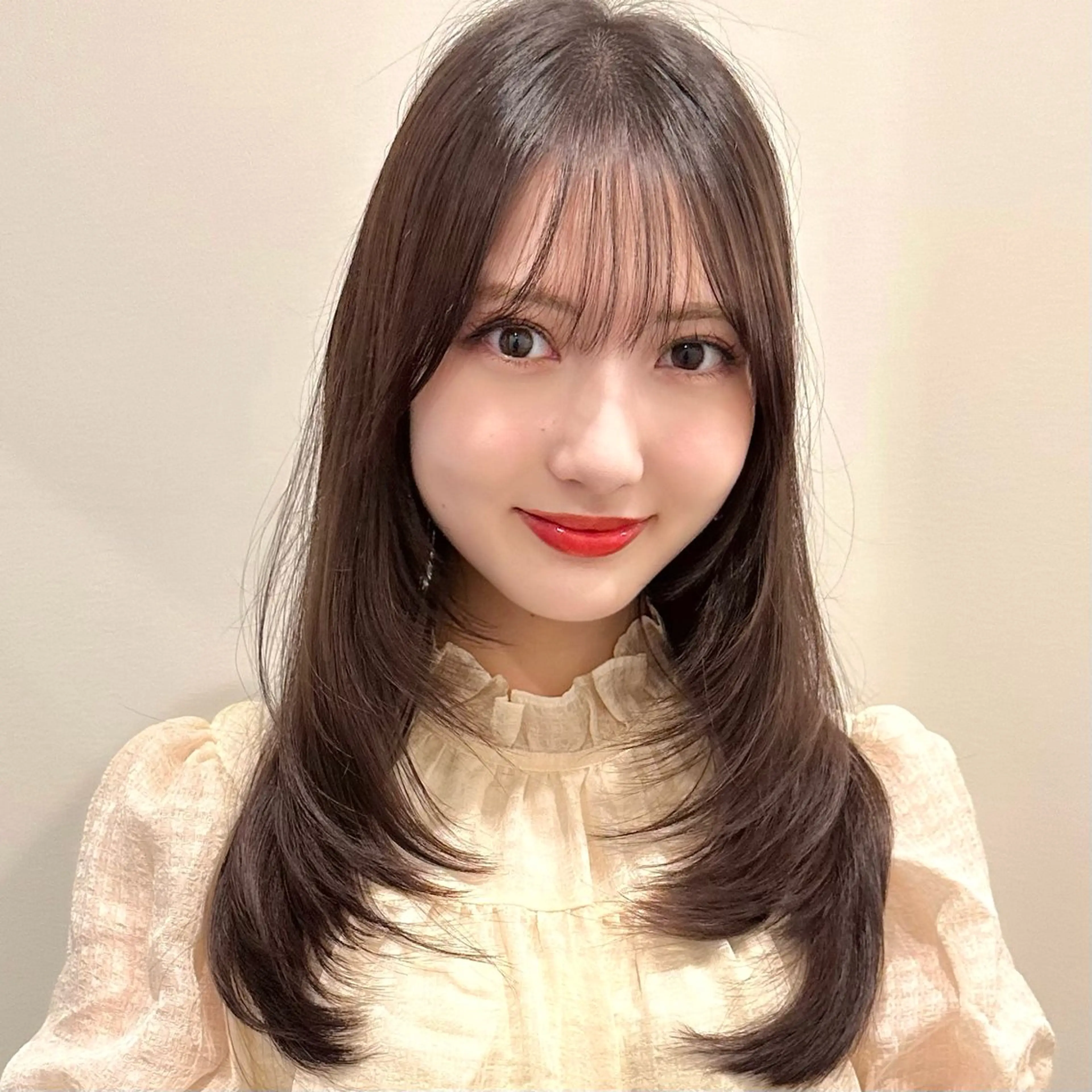 セミロング カット ヘアカラー トリートメント 🌹ハッシュカット、 レイヤー韓国ヘア🌹のヘアスタイル