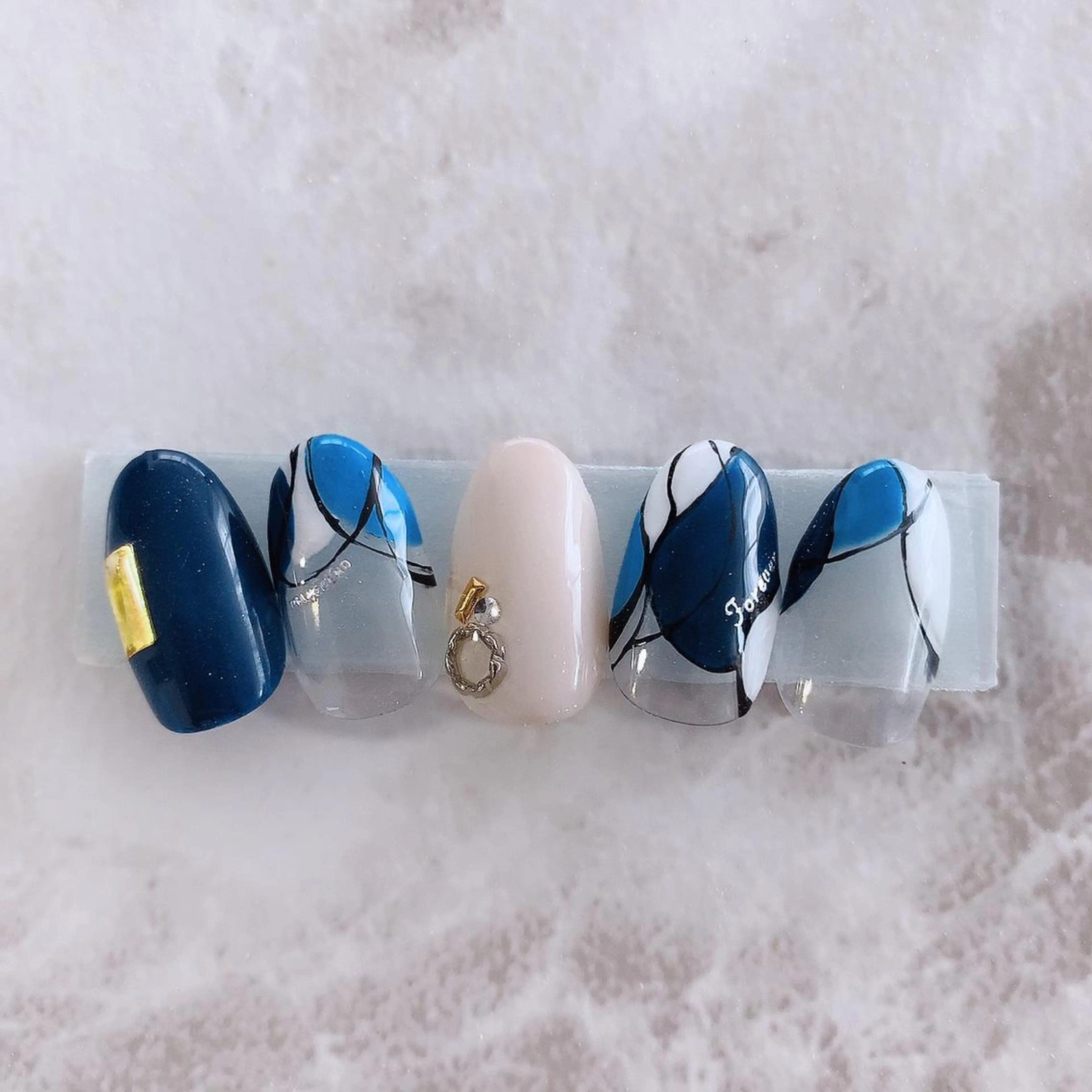 カラー ネイル yuri kaのネイルデザイン