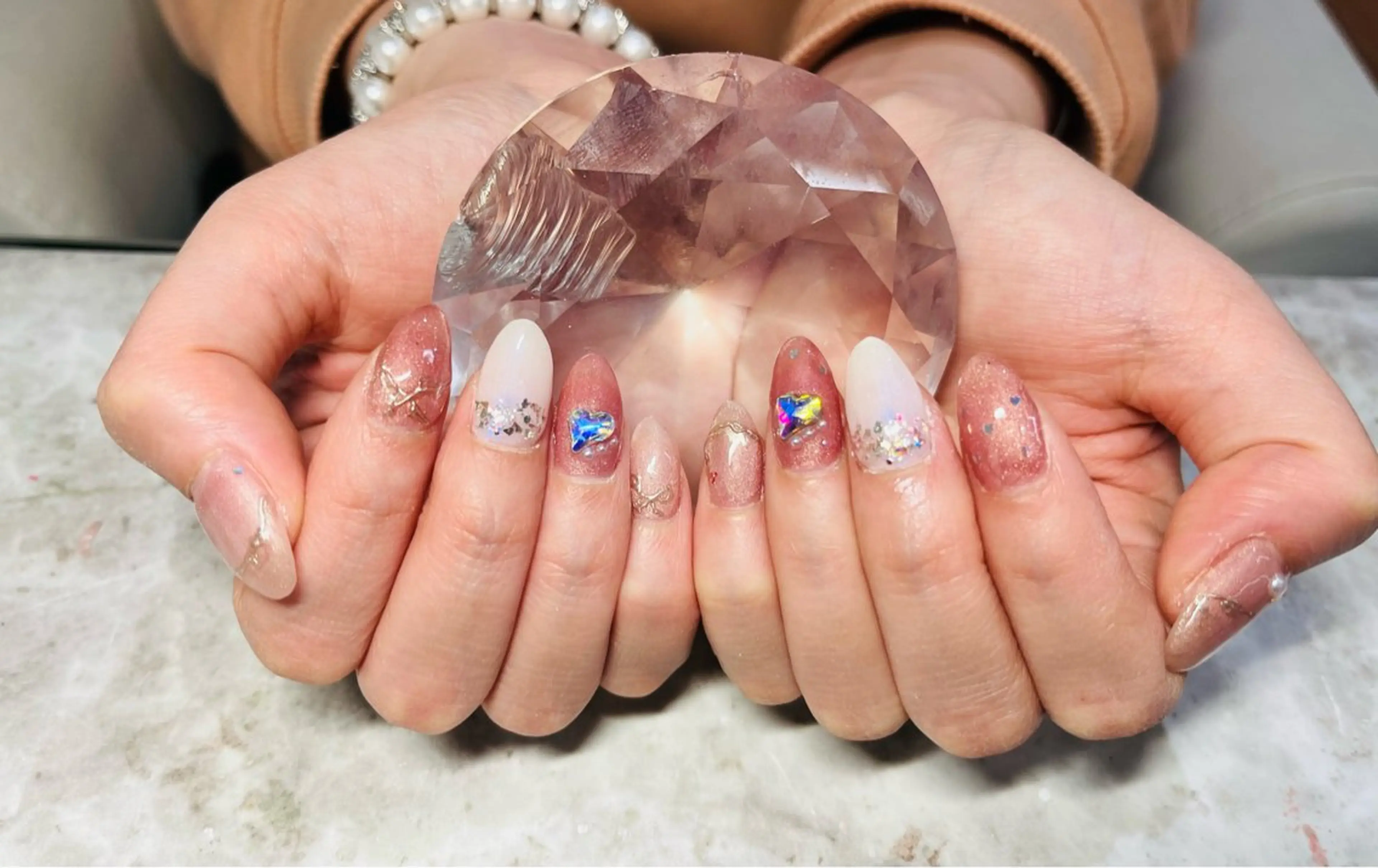 ネイル アートネイル マグネットネイル ミラーネイル Nail ecxia ／Reikaのネイルデザイン