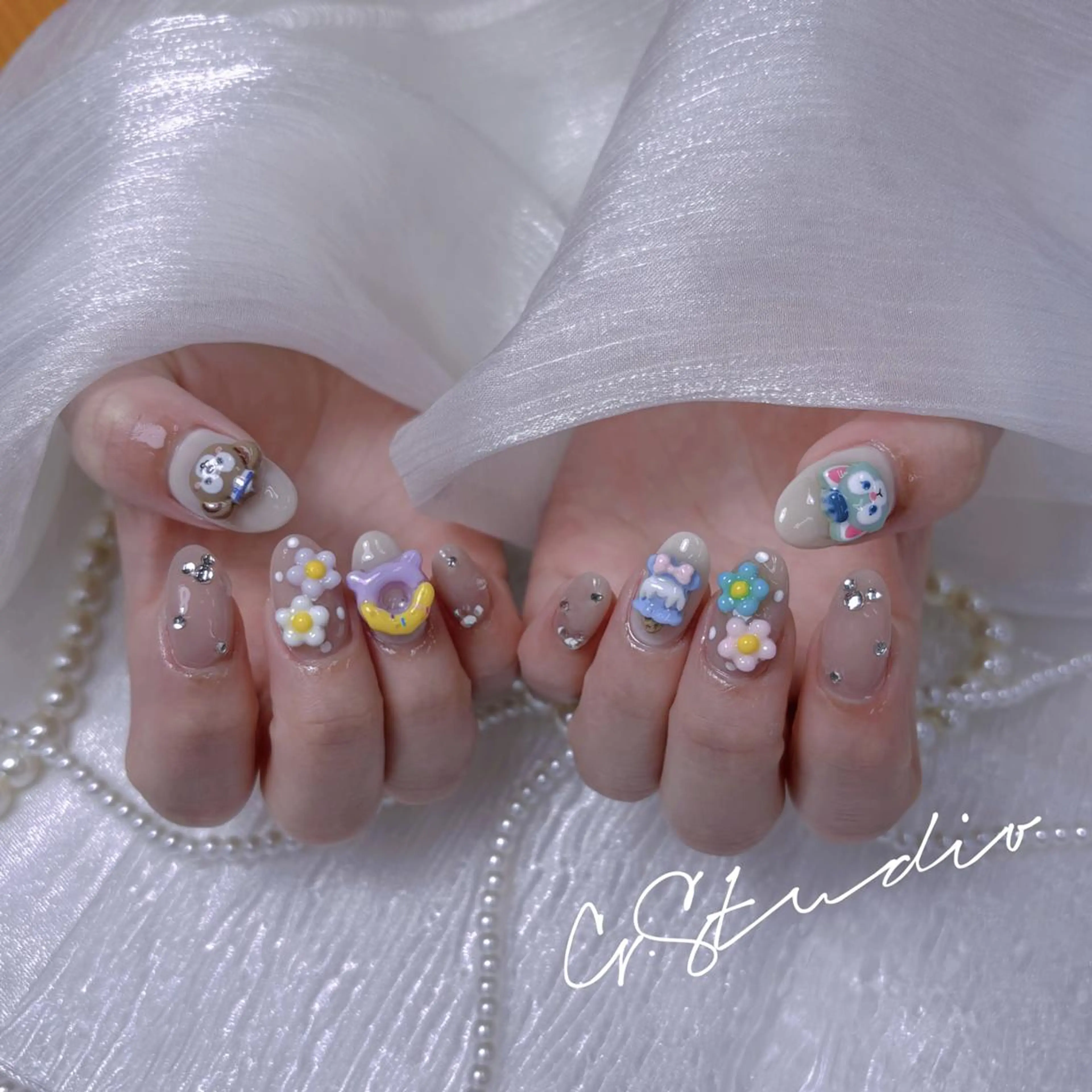 ネイル ハンドネイル ハンドケア G. 長さ出し専門店のネイルデザイン