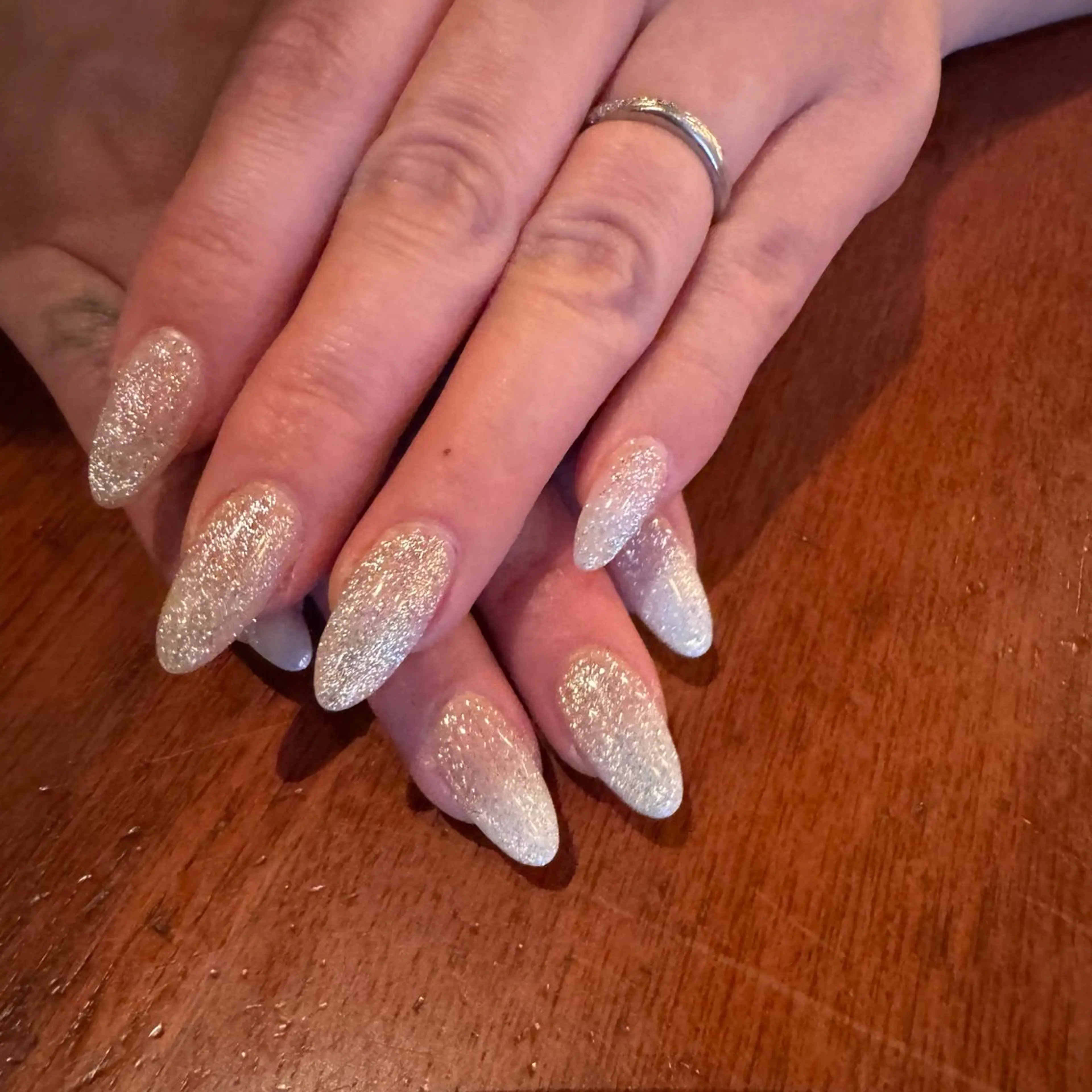 ネイル フラッシュネイル グラデーション マグネットネイル 佐藤 冴也佳のネイルデザイン