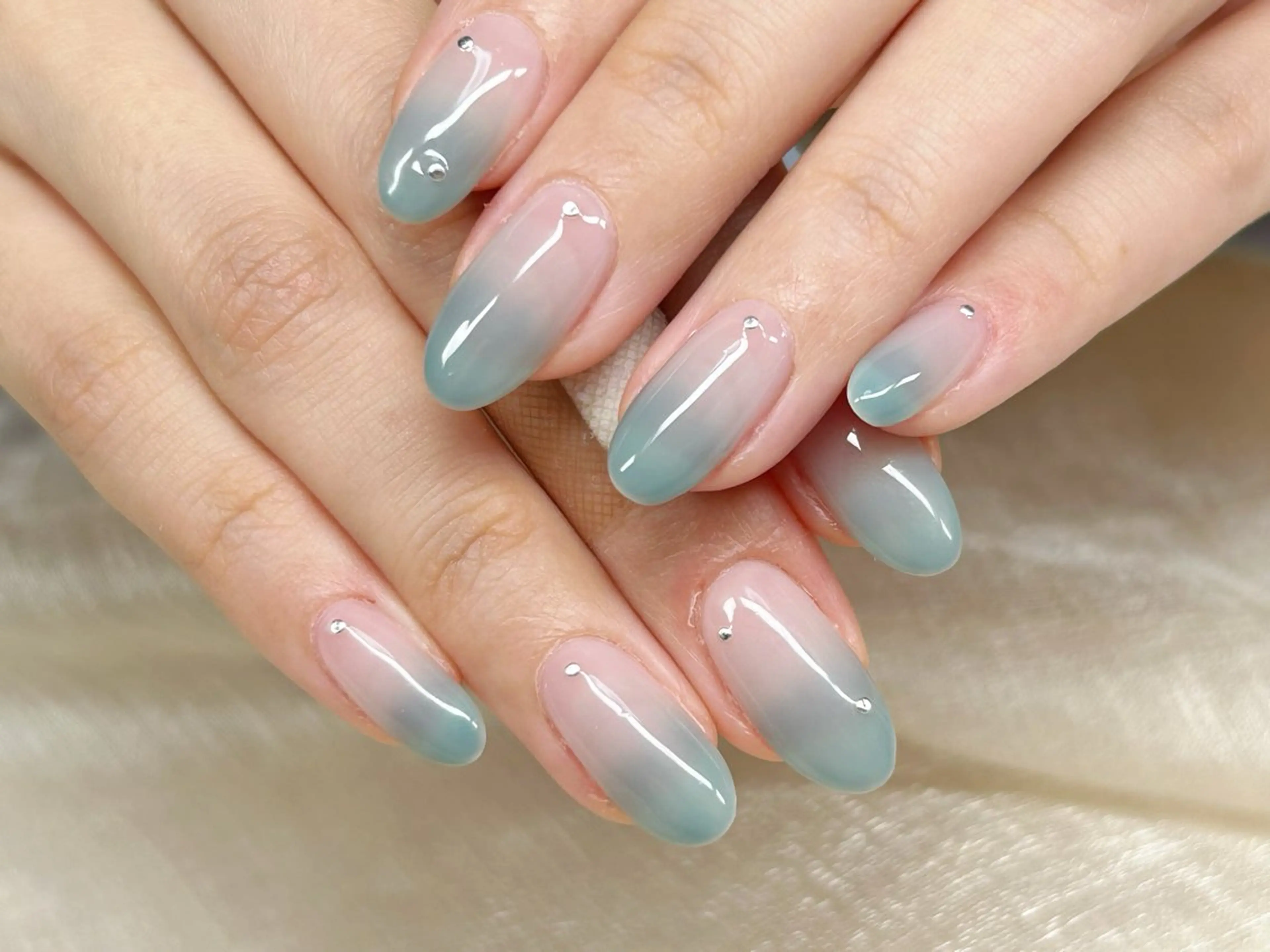 ネイル アートネイル チークネイル 成人式 入学式 長さ出し ハンドネイル Lino Nailのネイルデザイン