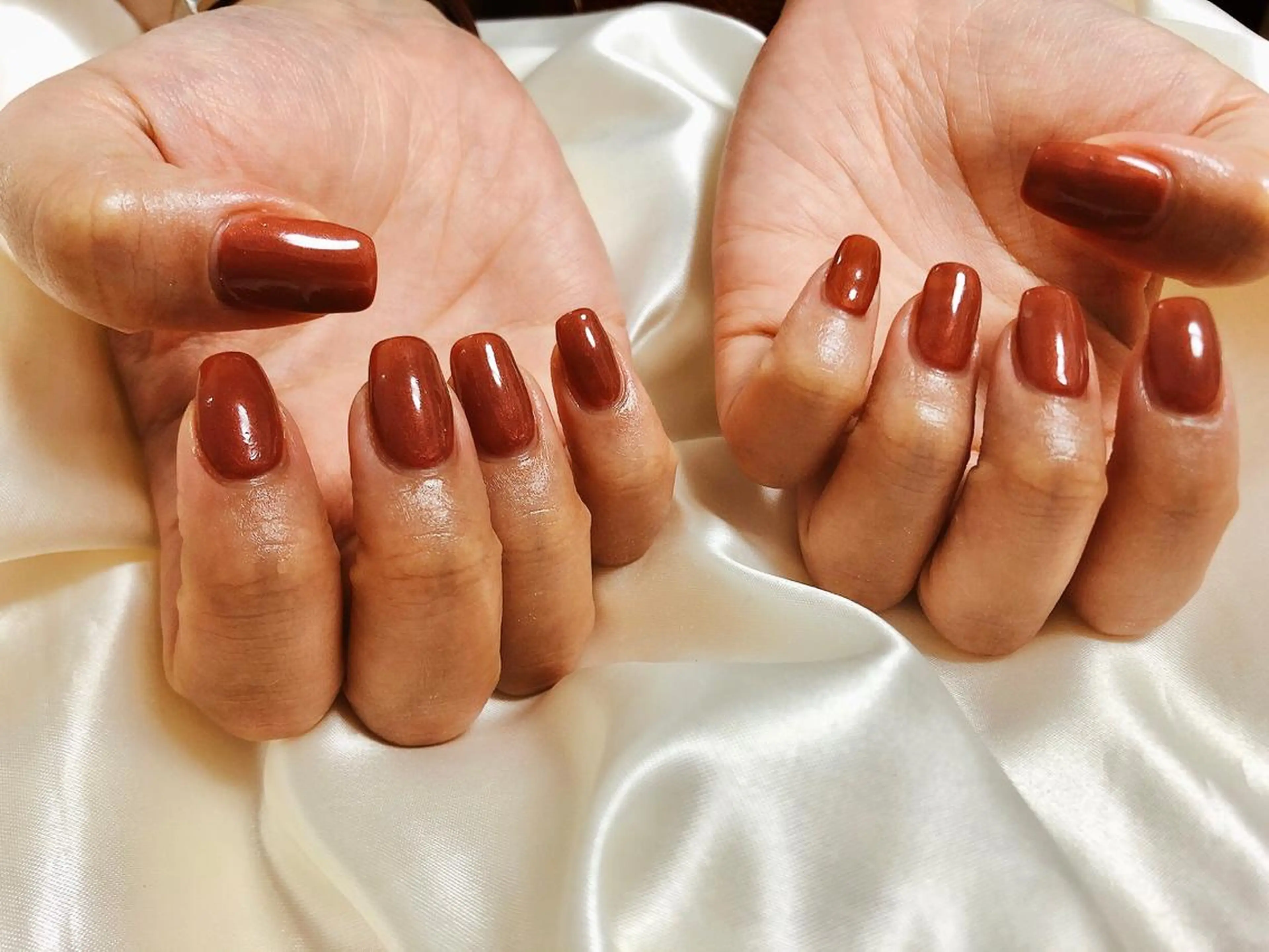 ネイル ブラウン ワンカラーネイル ハンドネイル mogunail &blowのネイルデザイン