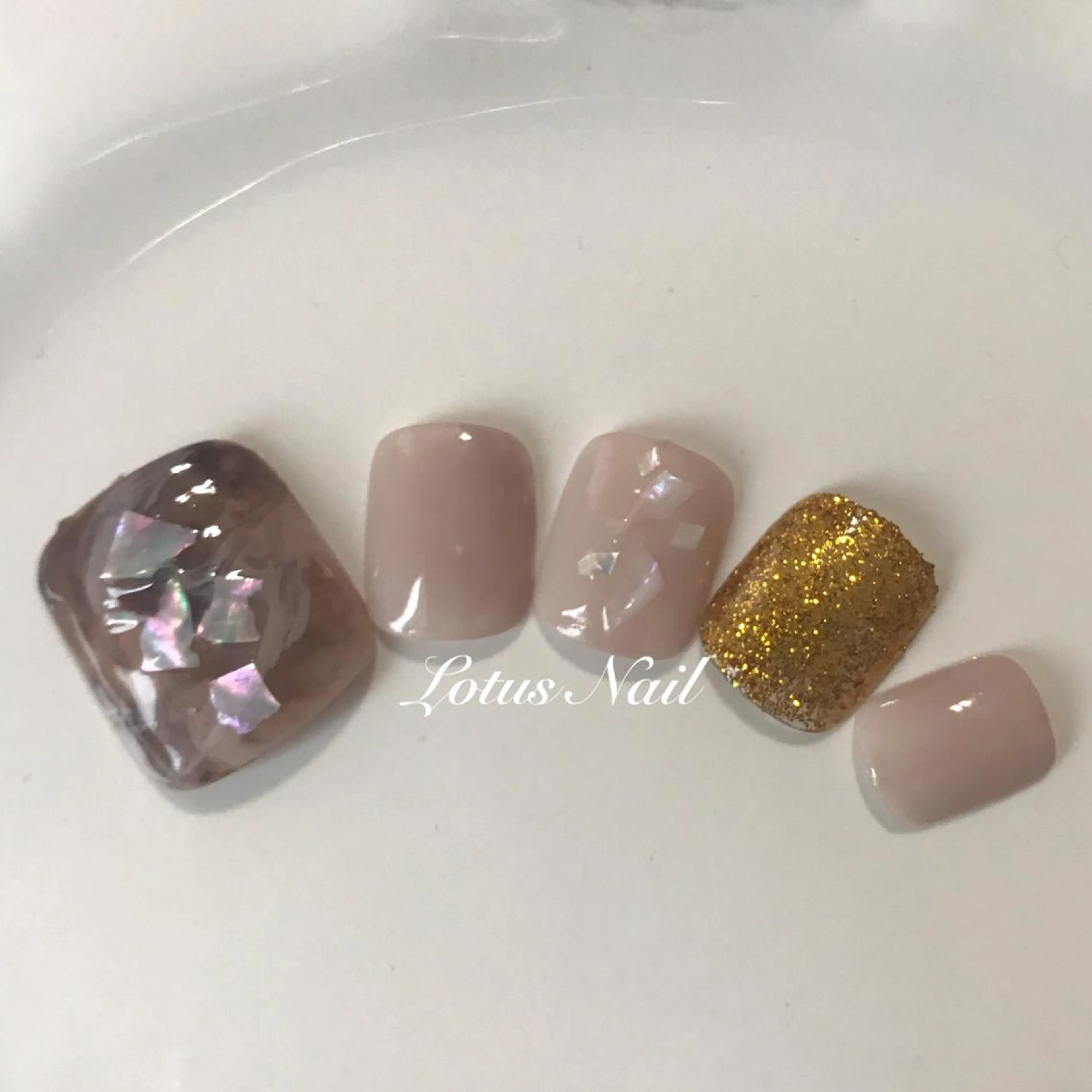 ネイル フットネイル Lotus Nailのネイルデザイン