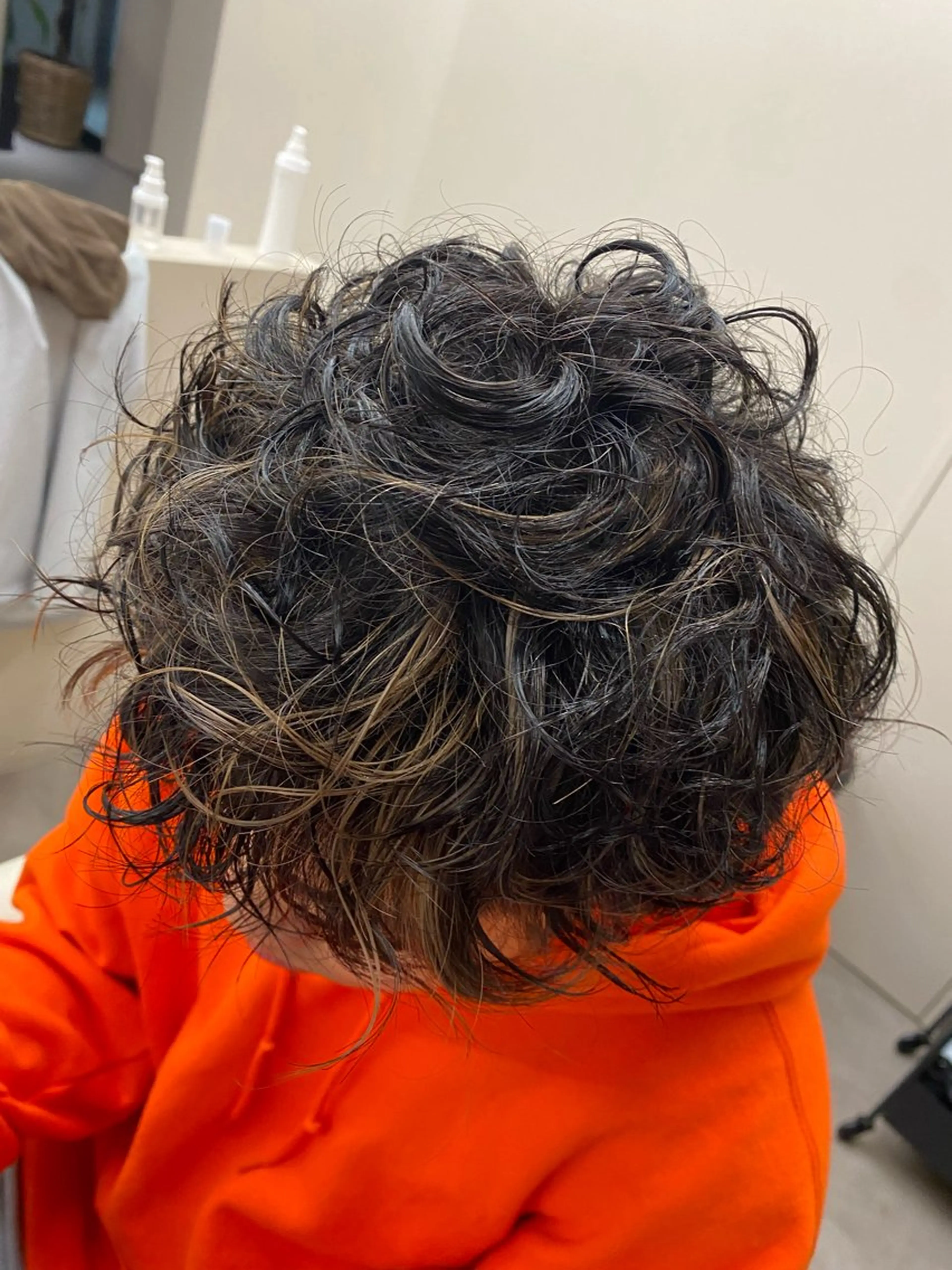 メンズ メンズハイライト メンズパーマ 浅井 海斗のヘアスタイル