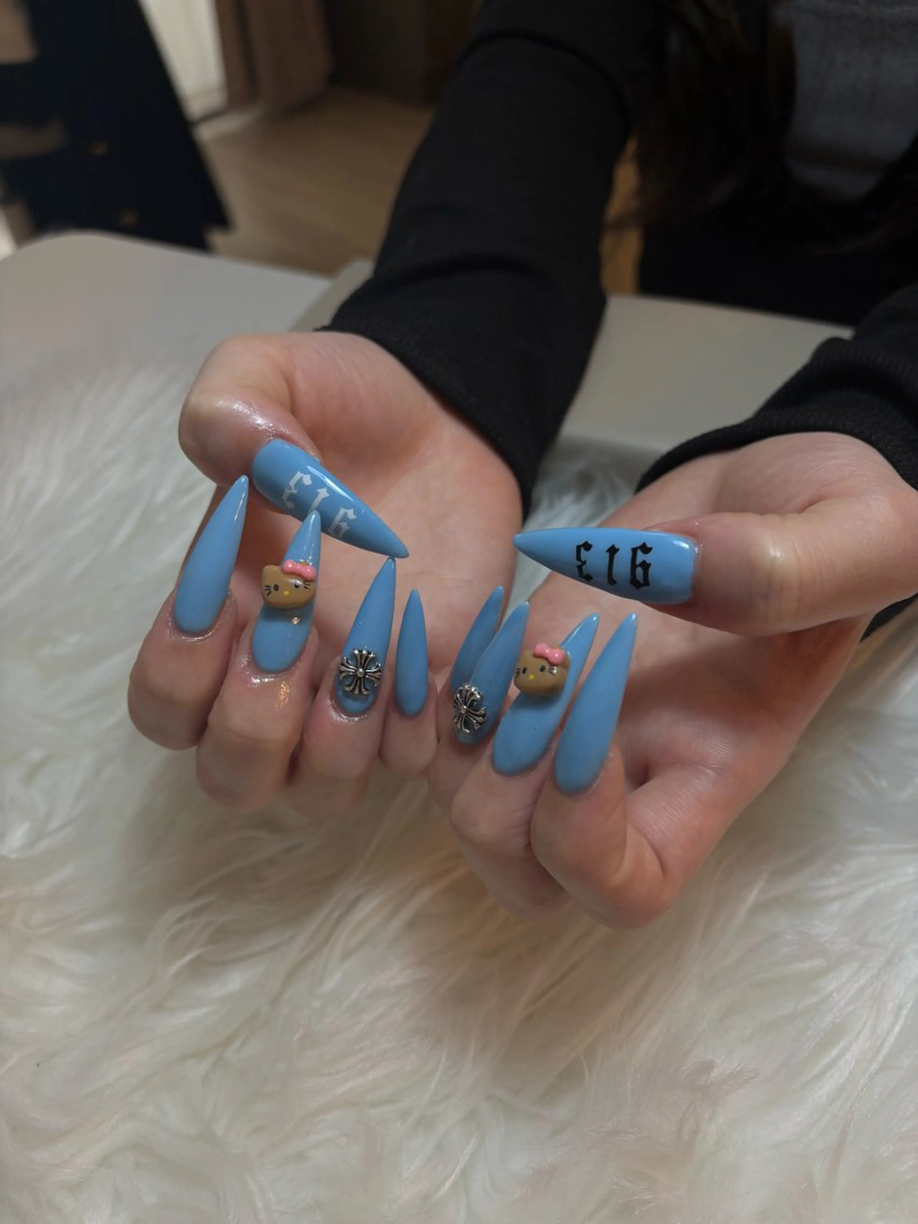 ネイル ロングネイル ワンカラーネイル ハンドネイル Aulu'b Beauty所属・Aulu’b Nonokaのネイルデザイン