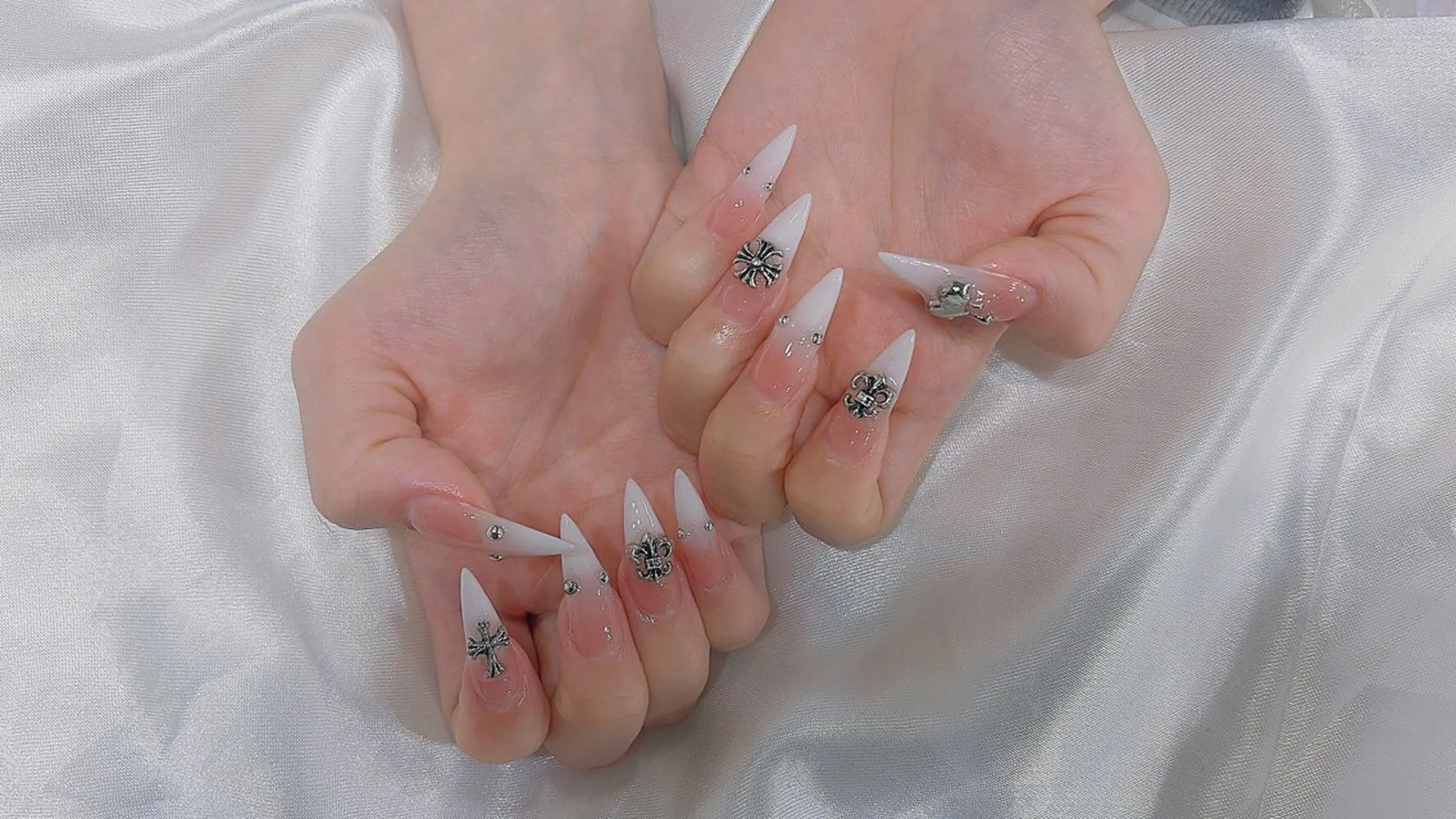 ネイル 春ネイル 夏ネイル 冬ネイル 😍Yumi❤️ 💅Nail💅のネイルデザイン