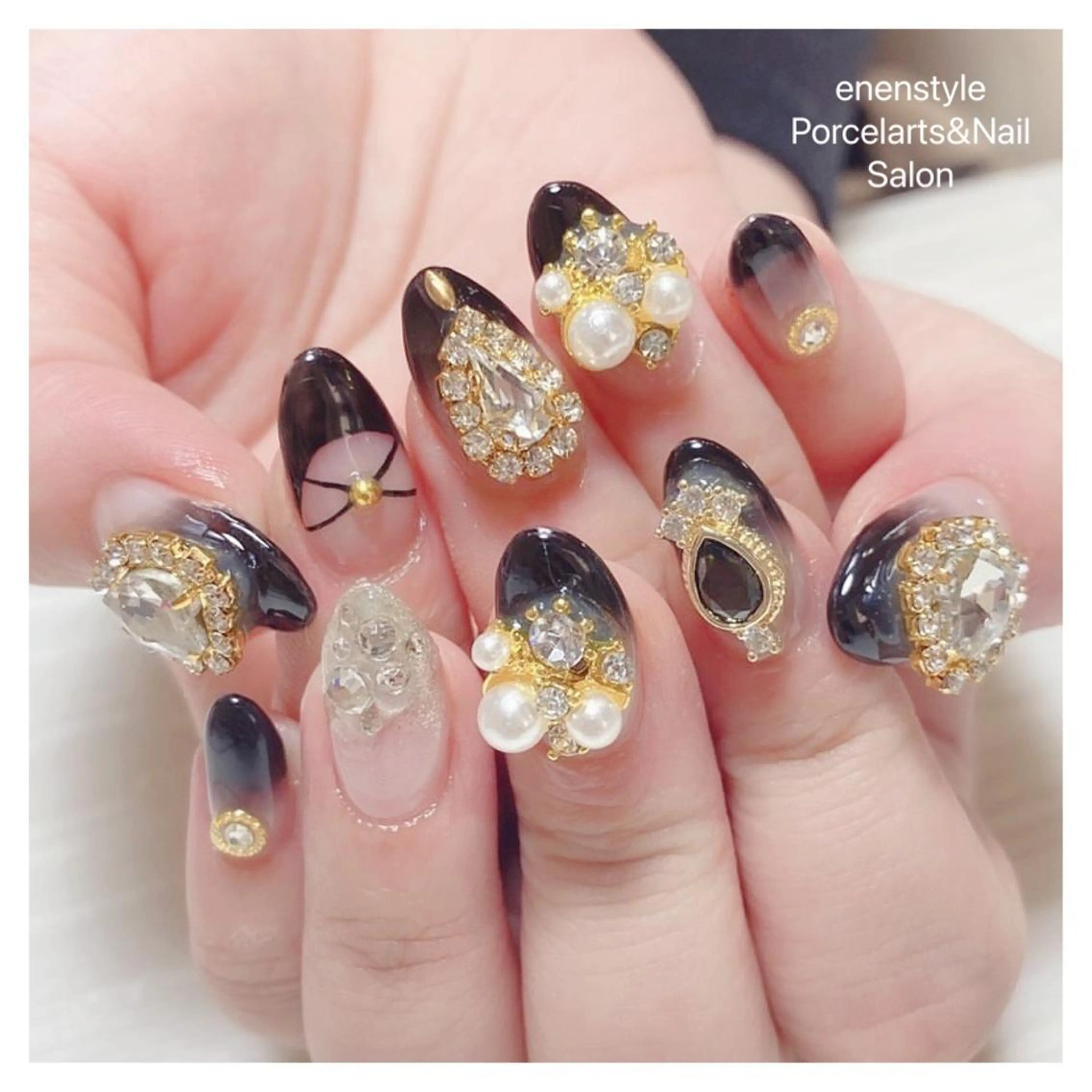 ミディアム ネイル 👑enen style👑のネイルデザイン