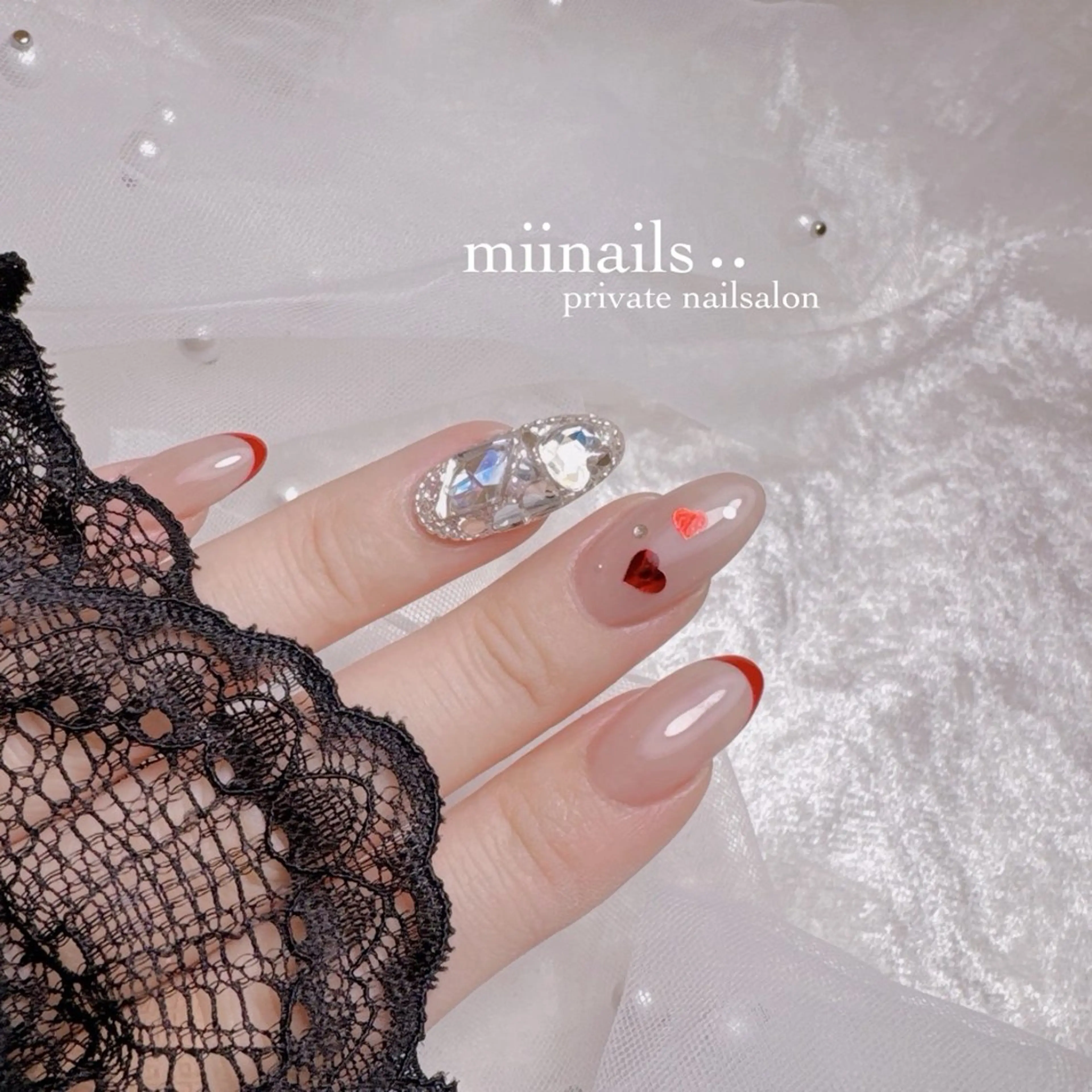 ネイル キラキラネイル 韓国ネイル ワンホンネイル ハンドネイル nailsalon miinailsのネイルデザイン