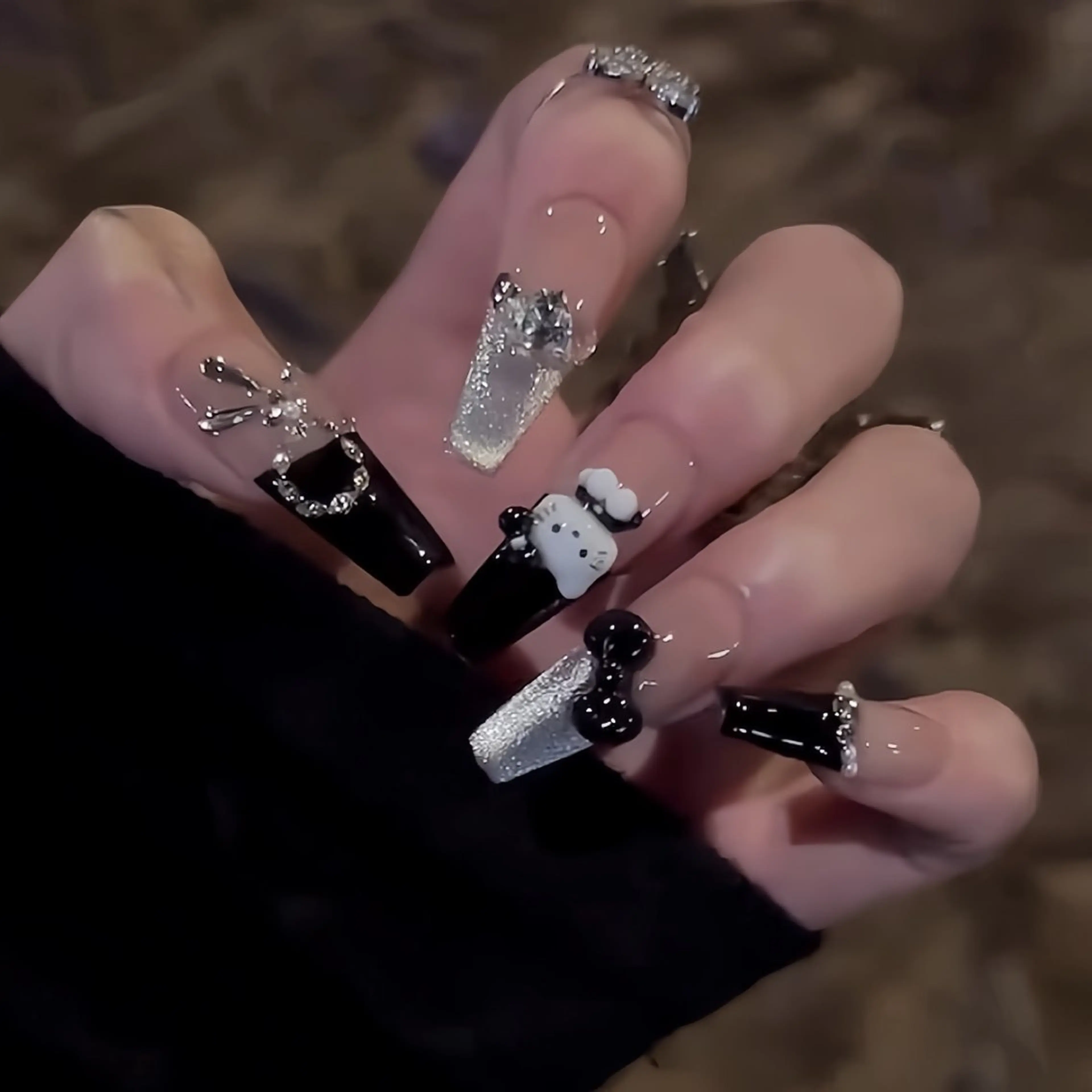 ネイル アートネイル フレンチネイル ジェルネイル 韓国ネイル ミラーネイル Rin Nail 新大久保店のネイルデザイン