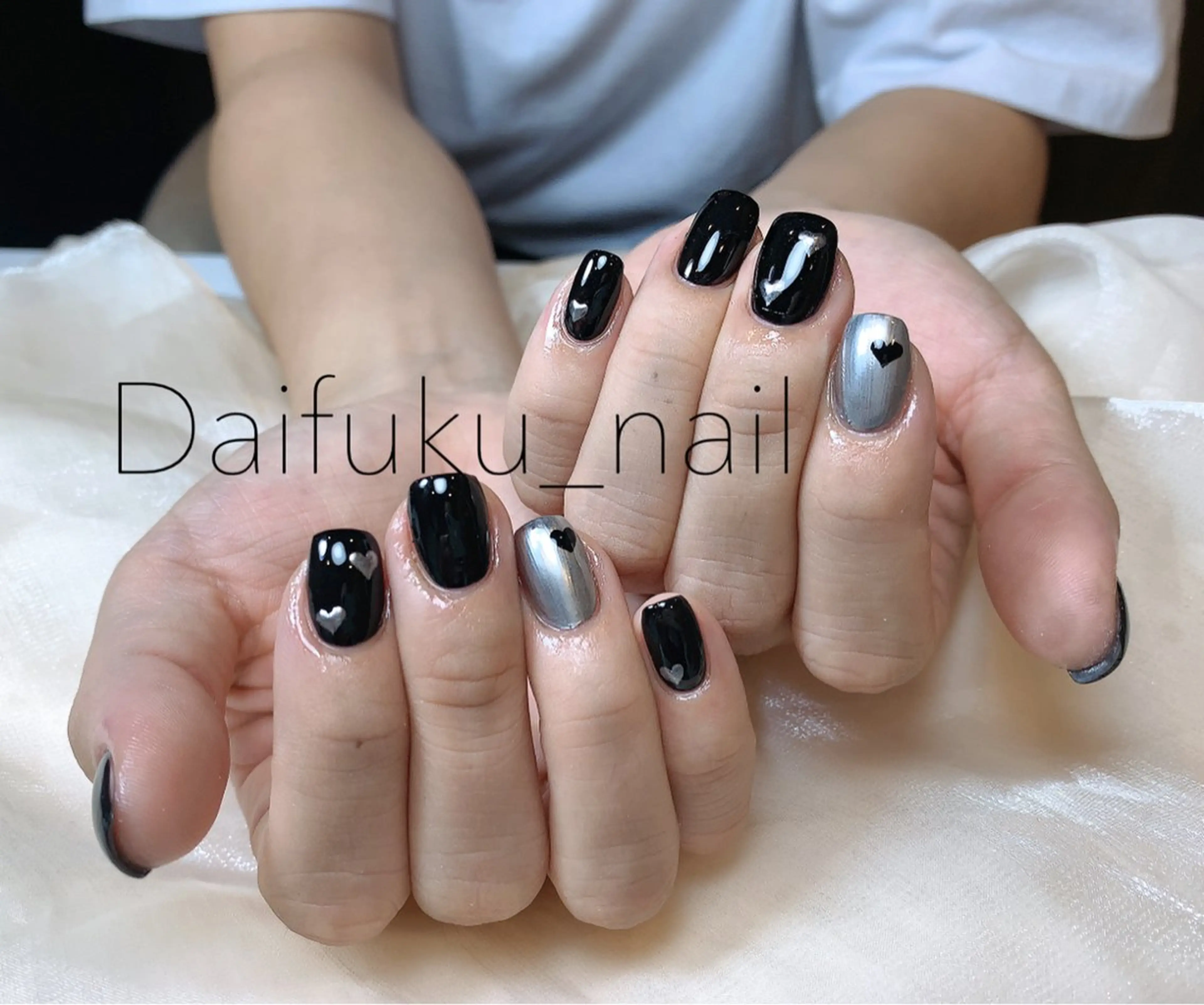 ミディアム ハンドネイル Daifuku nailsのネイルデザイン
