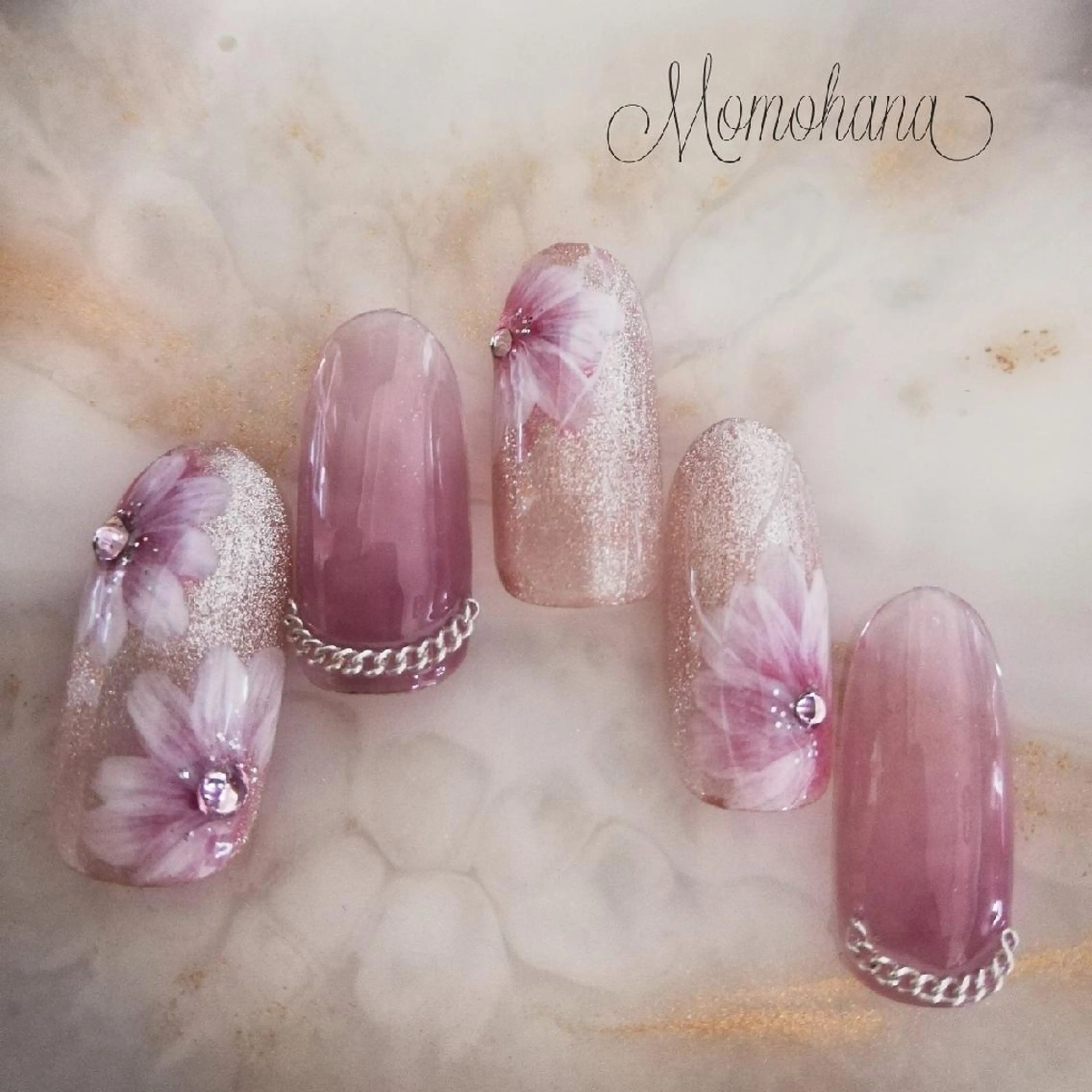 ネイル momohana  のネイルデザイン