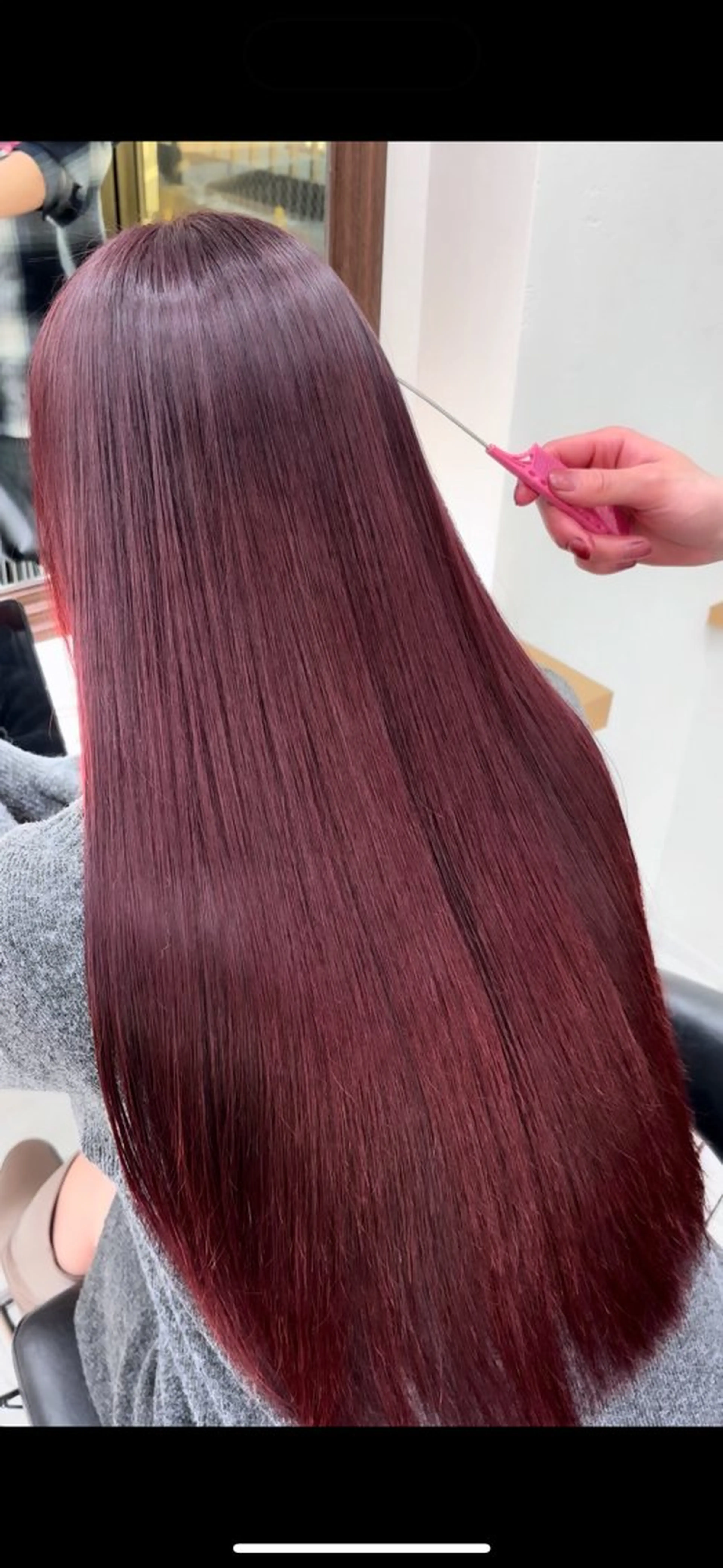 ロング カラー ピンクカラー ねね🦖 /ブリーチカラーのヘアスタイル