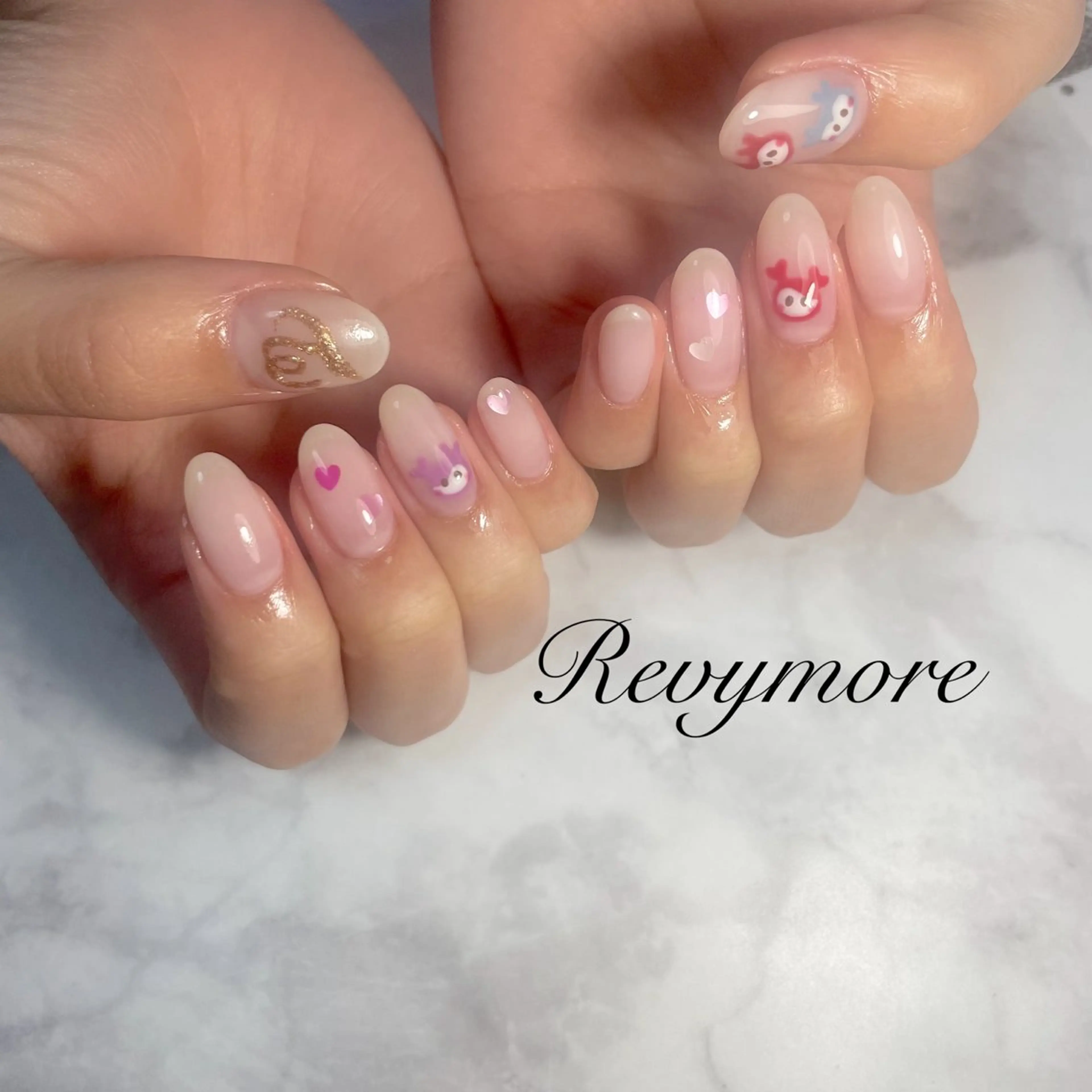 ネイル ジェルネイル キラキラネイル 韓国ネイル ニュアンスネイル オフィスネイル nail salon Revymoreのネイルデザイン