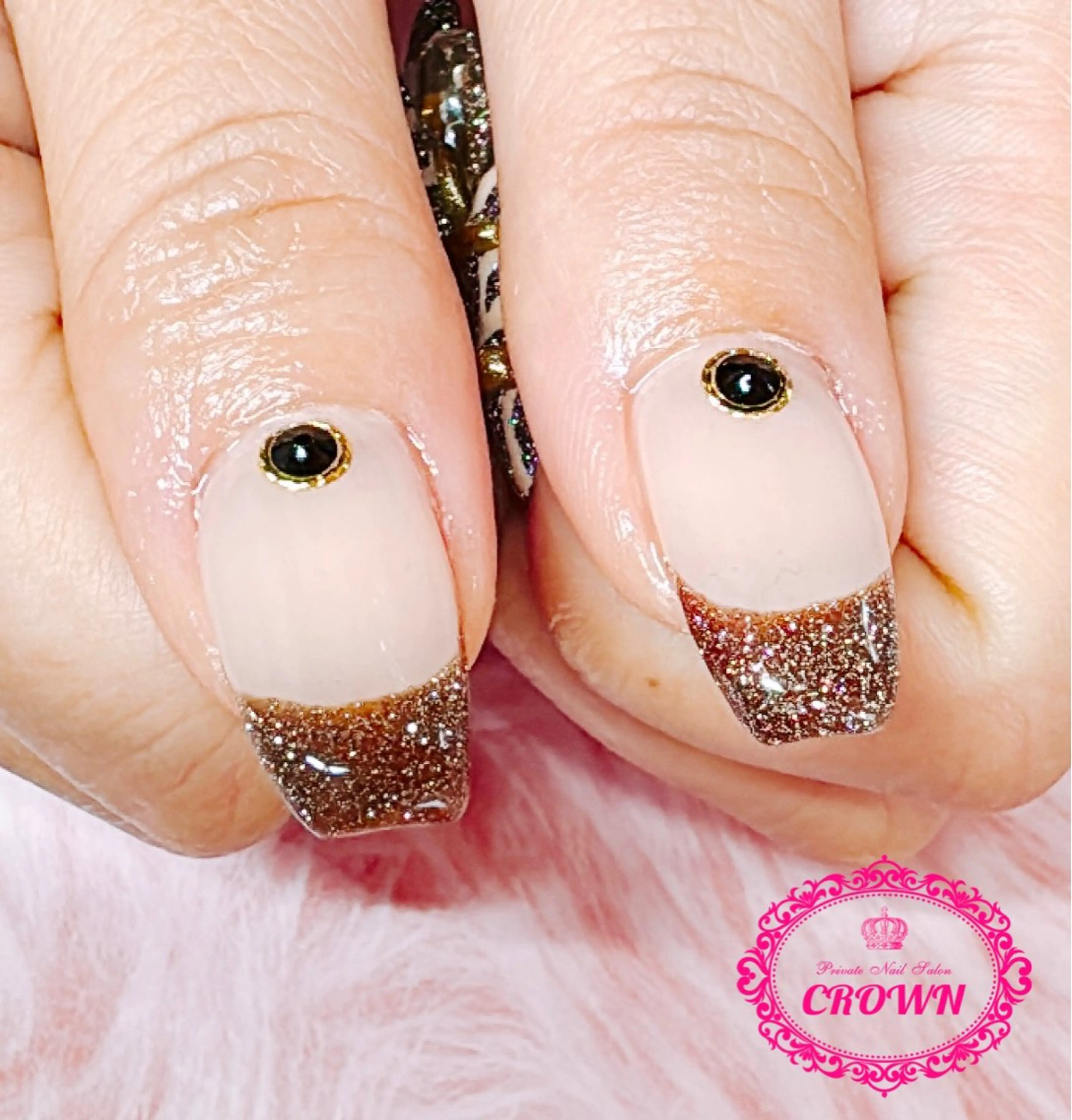 ネイル CROWN プライベートサロンのネイルデザイン