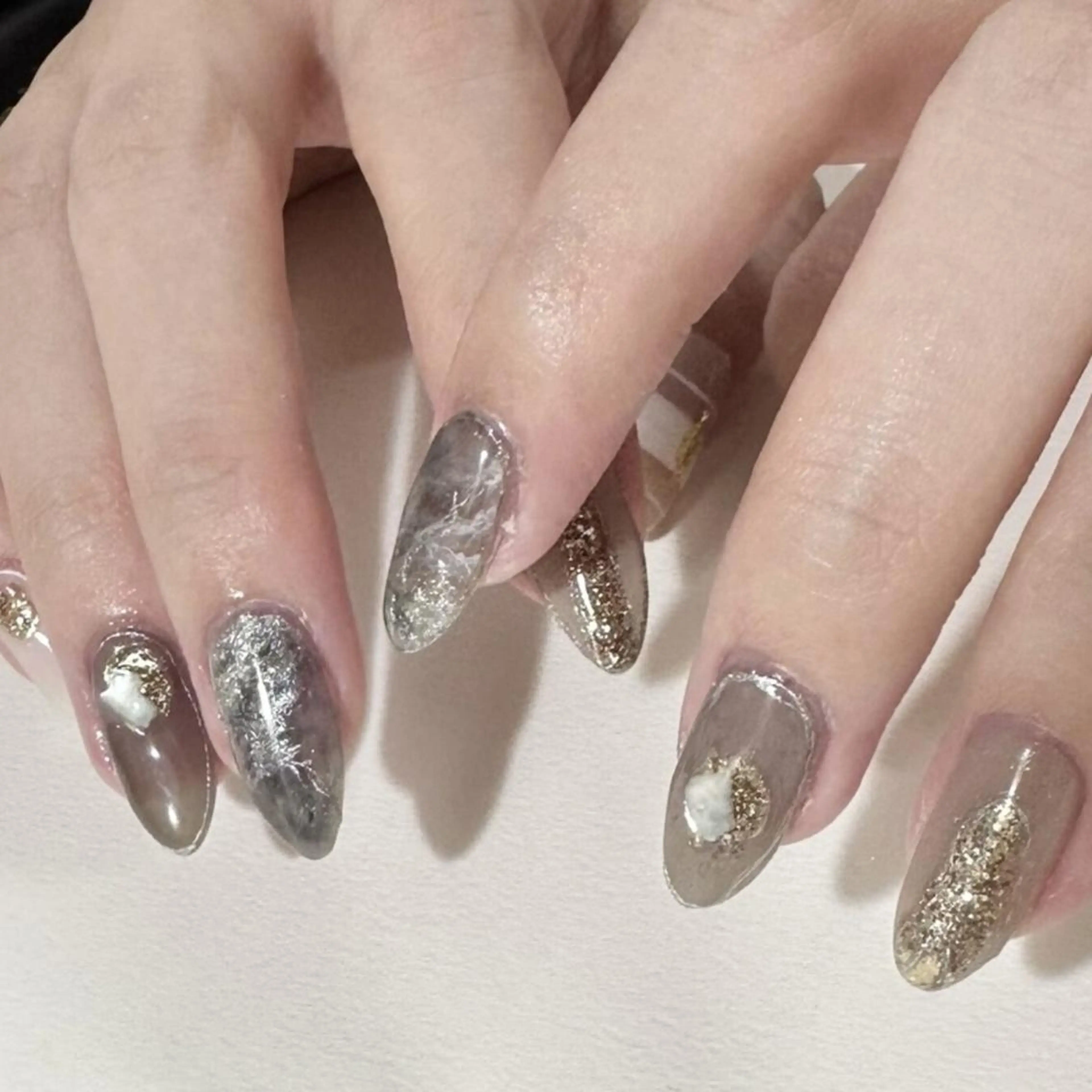 ネイル ジェルネイル 韓国ネイル ニュアンスネイル ワンホンネイル nailstudio eviz新宿店のネイルデザイン