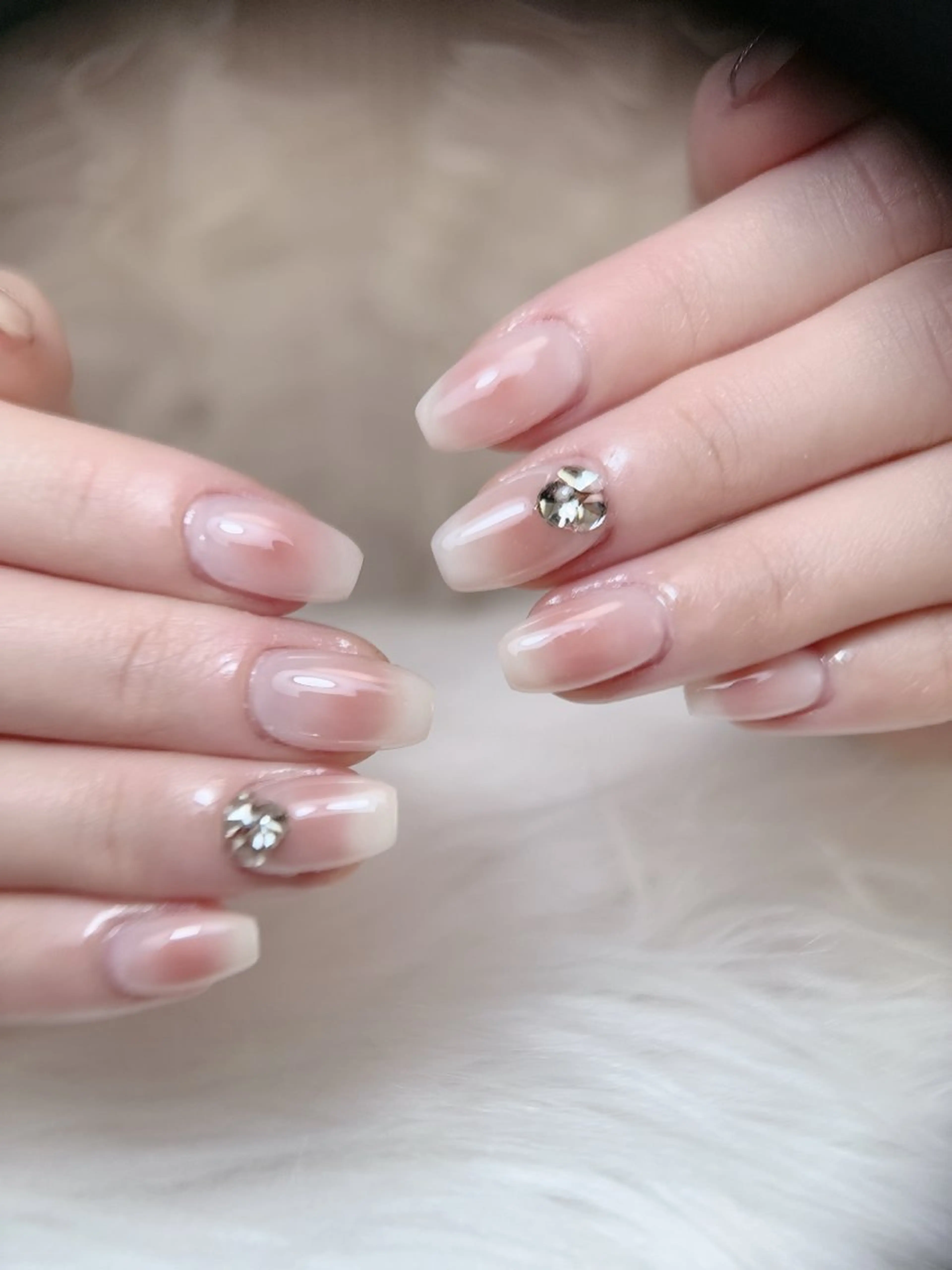 ネイル チークネイル キラキラネイル 韓国ネイル マグネットネイル ピンク ハンドネイル Vp ネイルのネイルデザイン