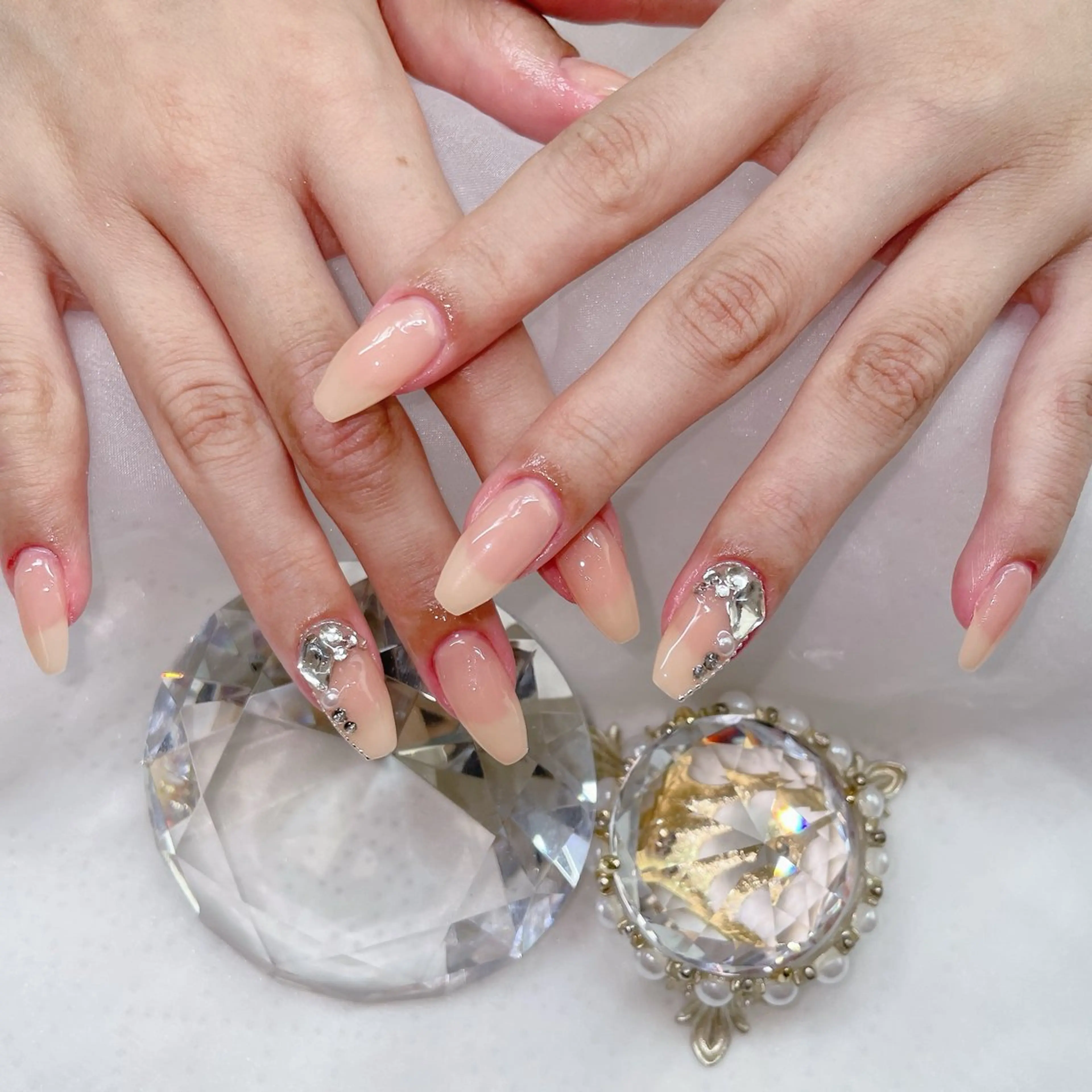 ネイル アートネイル オーロラネイル チークネイル 長さ出し フラッシュネイル misun_ nailのネイルデザイン
