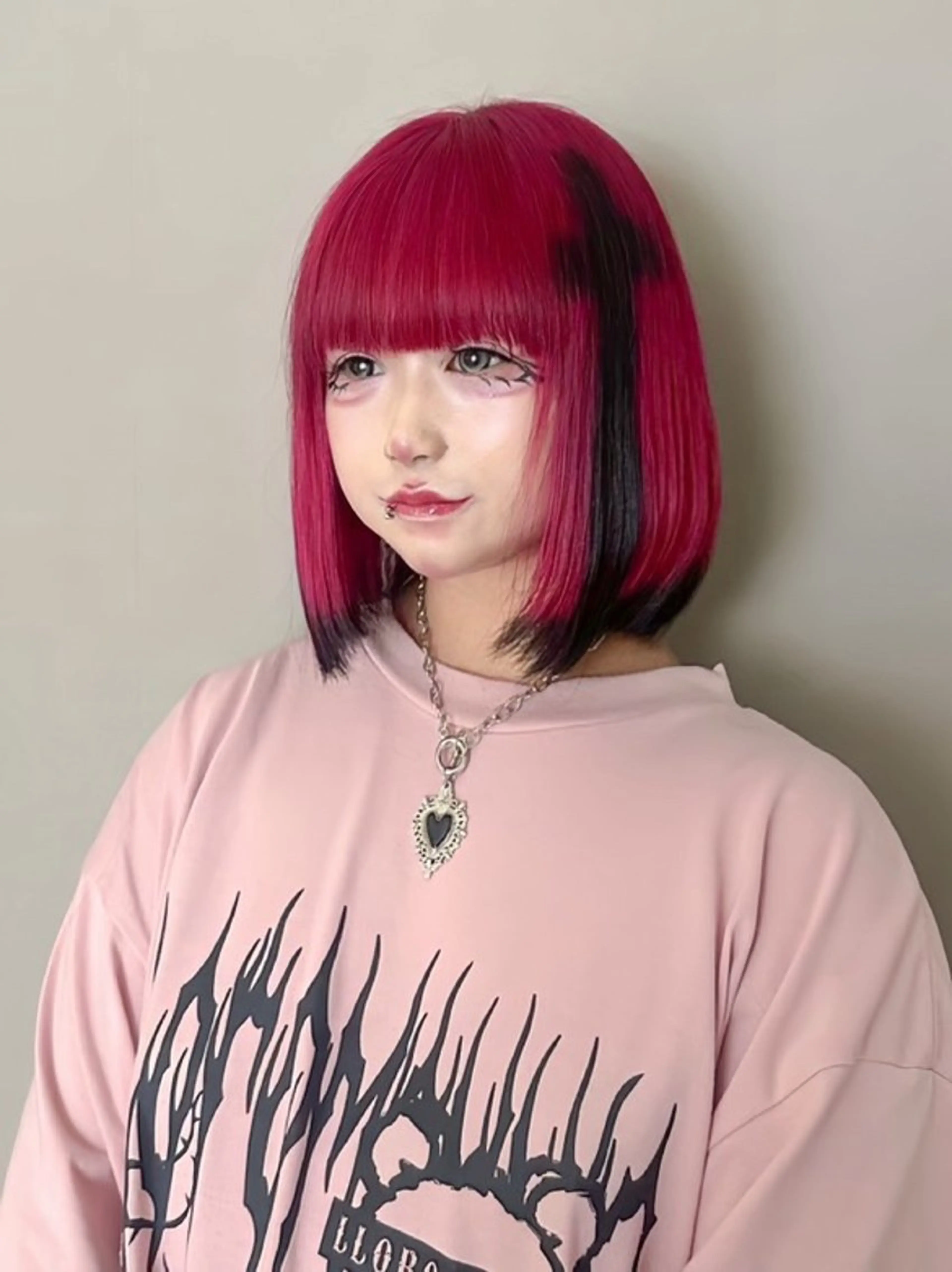 ショート カラー sion ✰デザインカラーのヘアスタイル