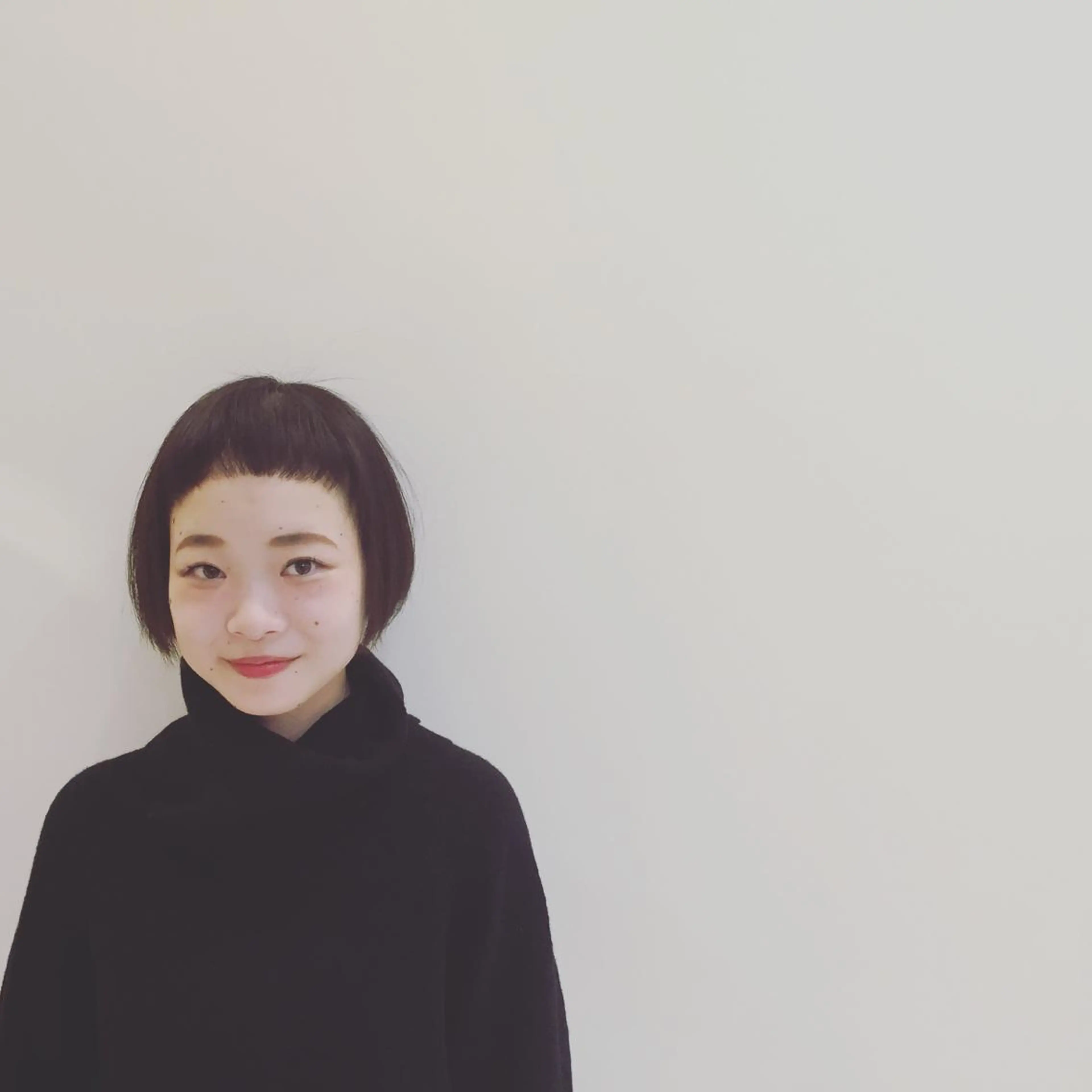 ショート オン眉 lafith hair dope所属・ハイトーン×髪質改善 KENTAのヘアスタイル