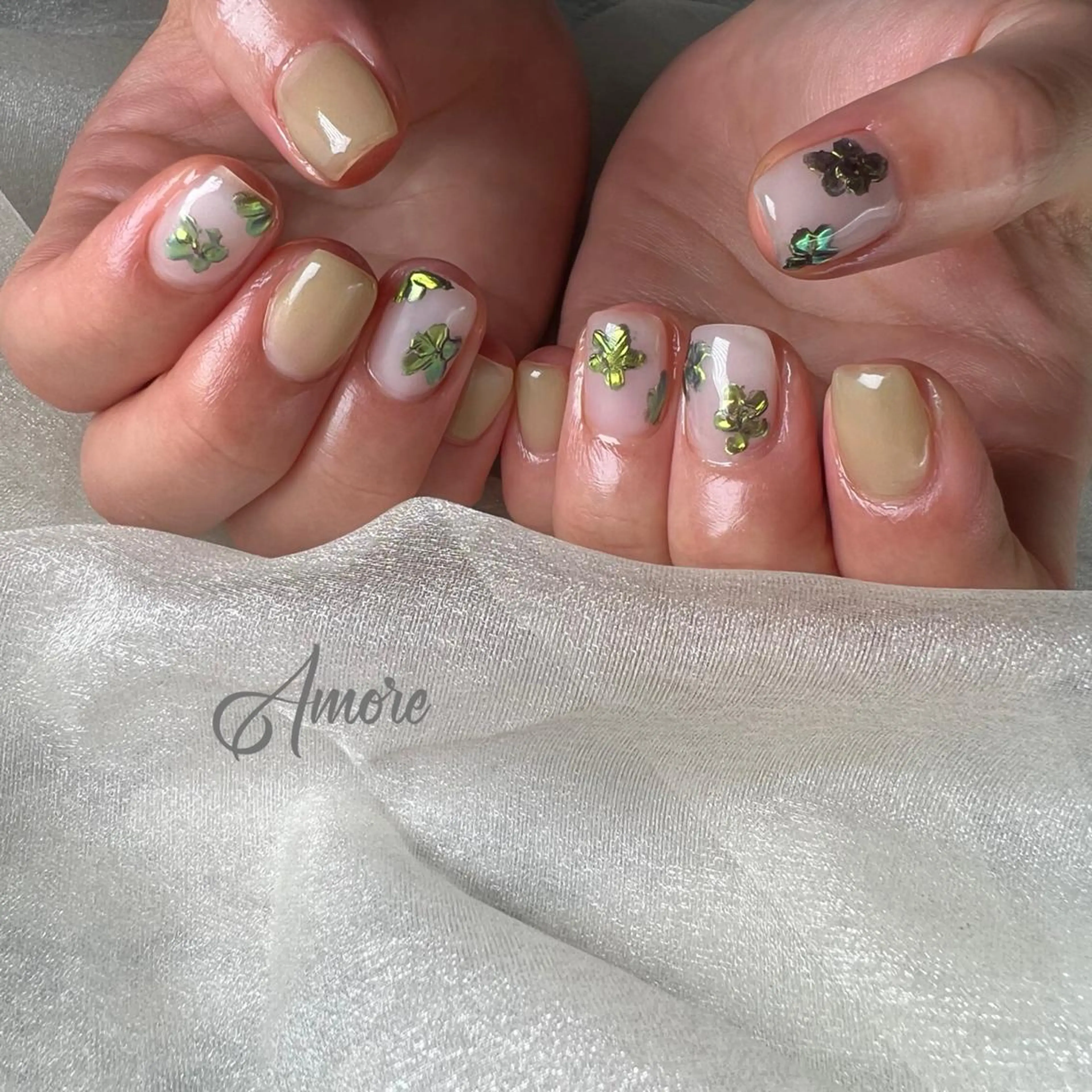 ネイル ジェルネイル 氷ネイル・うるうるネイル マグネットネイル ミラーネイル ニュアンスネイル You kyehwaのネイルデザイン