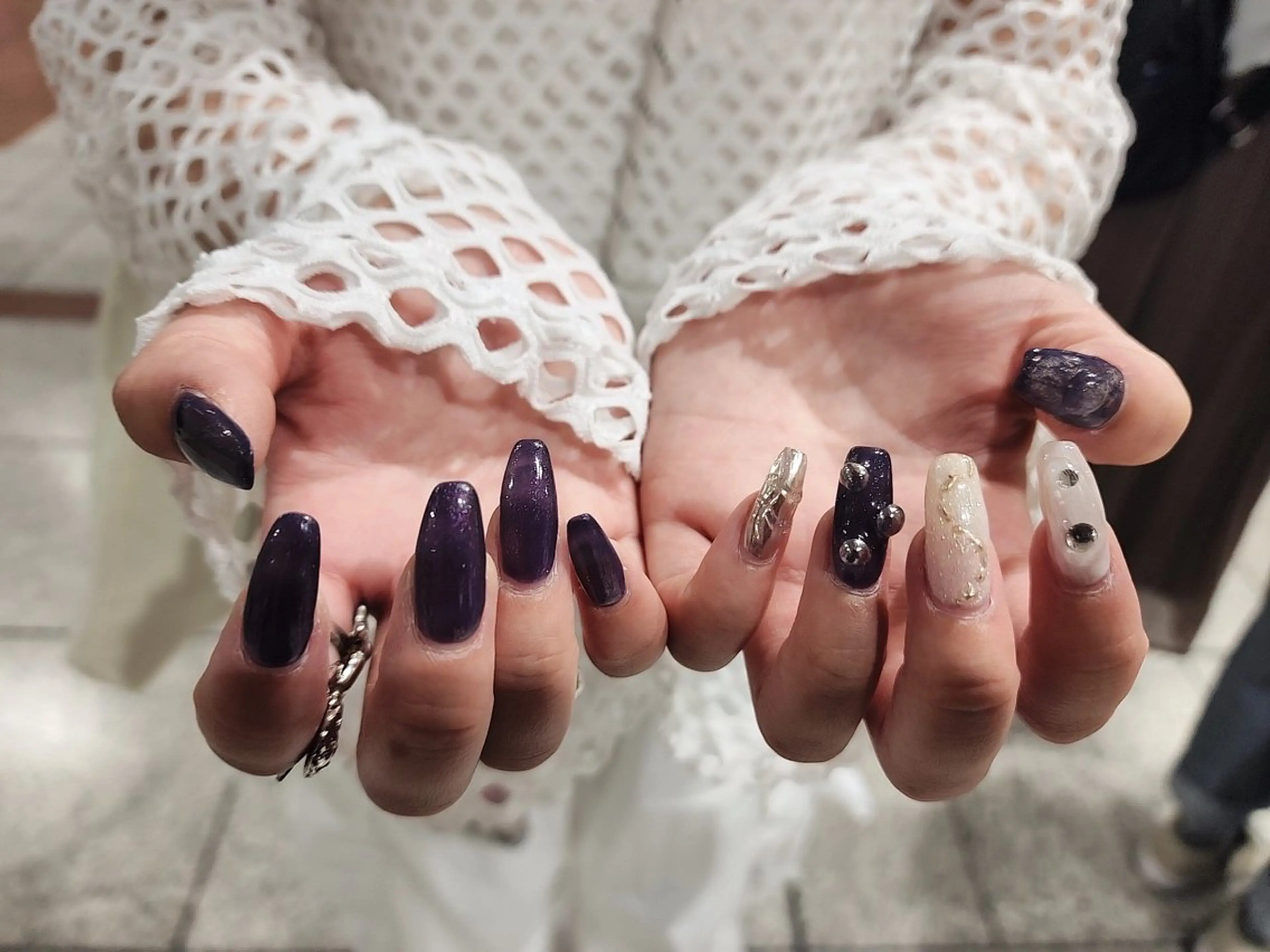 ネイル ニュアンスネイル aloalo MIKAのネイルデザイン