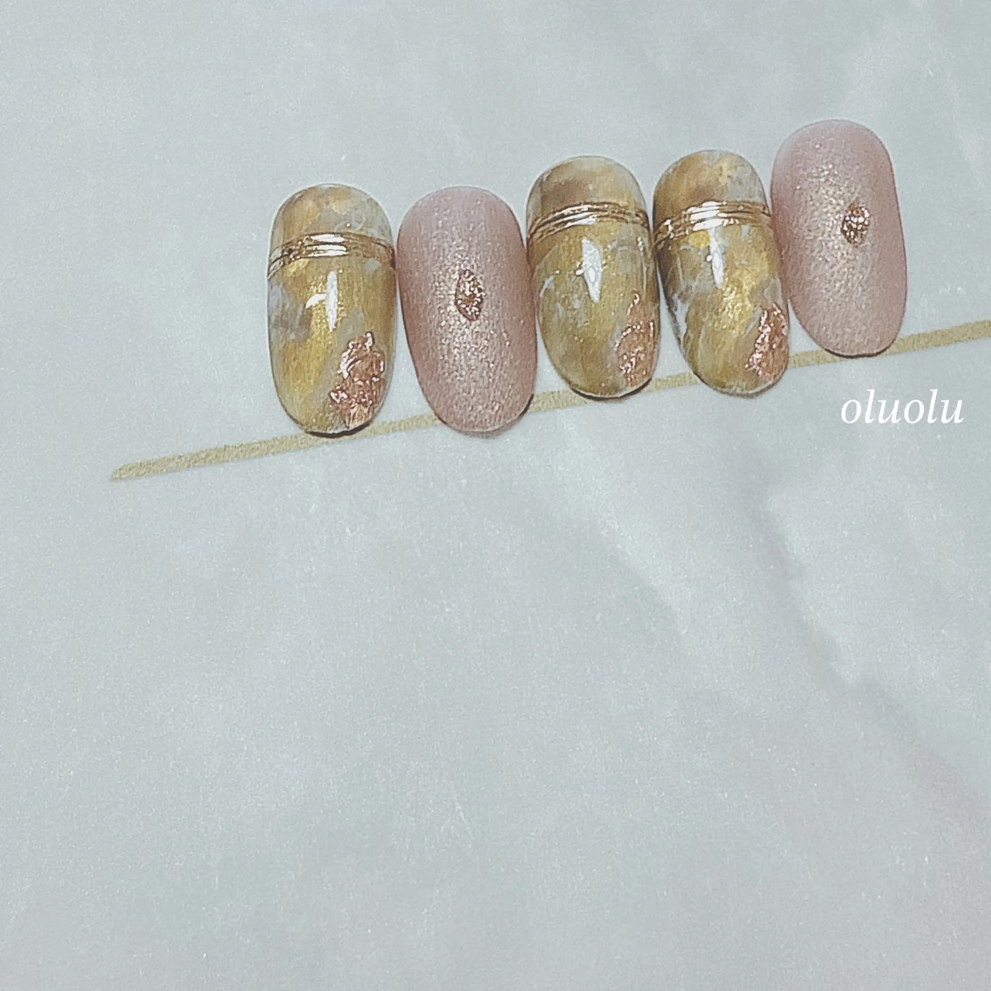 ネイル アートネイル マグネットネイル ミラーネイル ニュアンスネイル ハンドネイル 大村 紬華のネイルデザイン