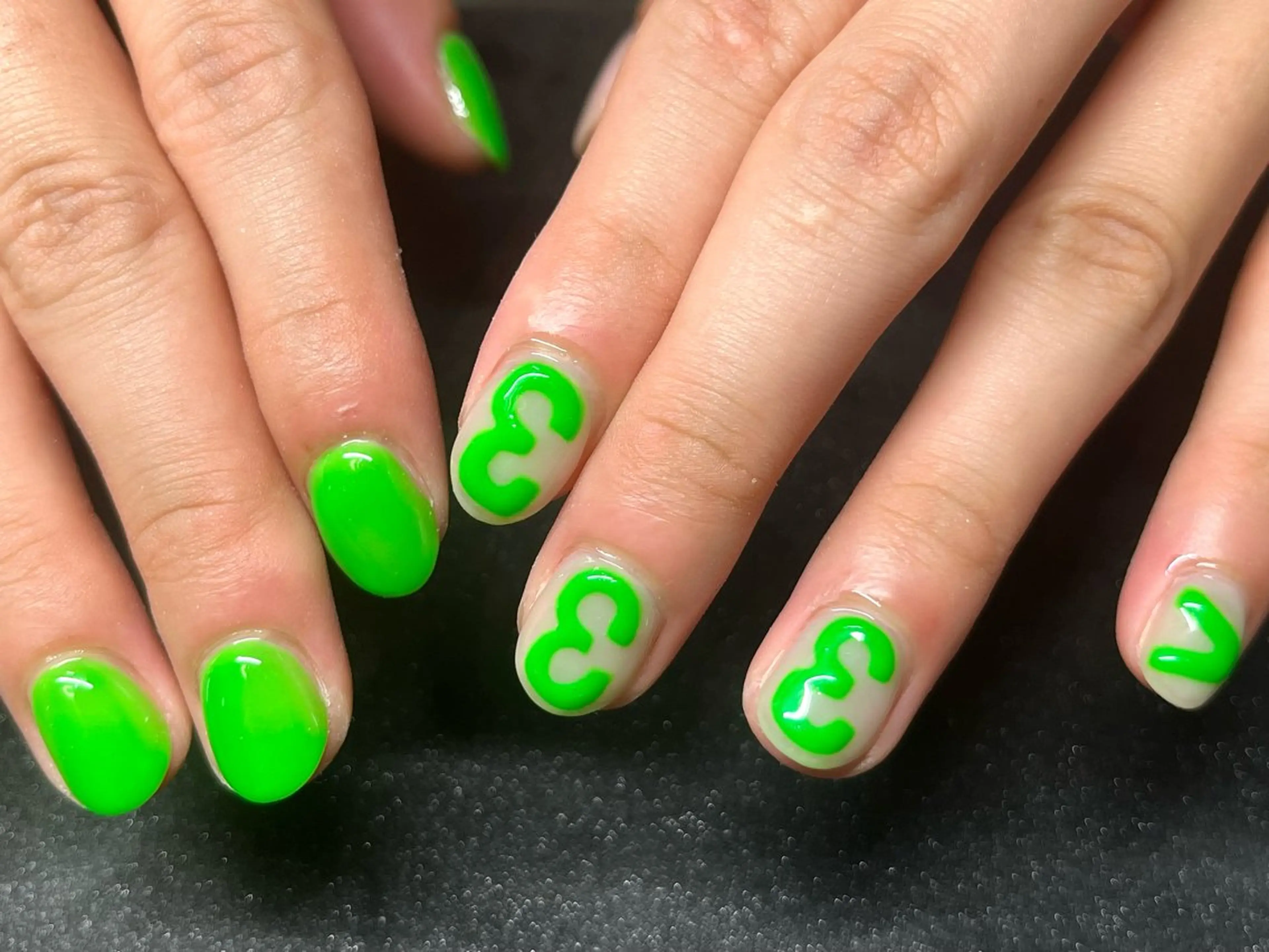 ネイル ハンドネイル Chika .のネイルデザイン