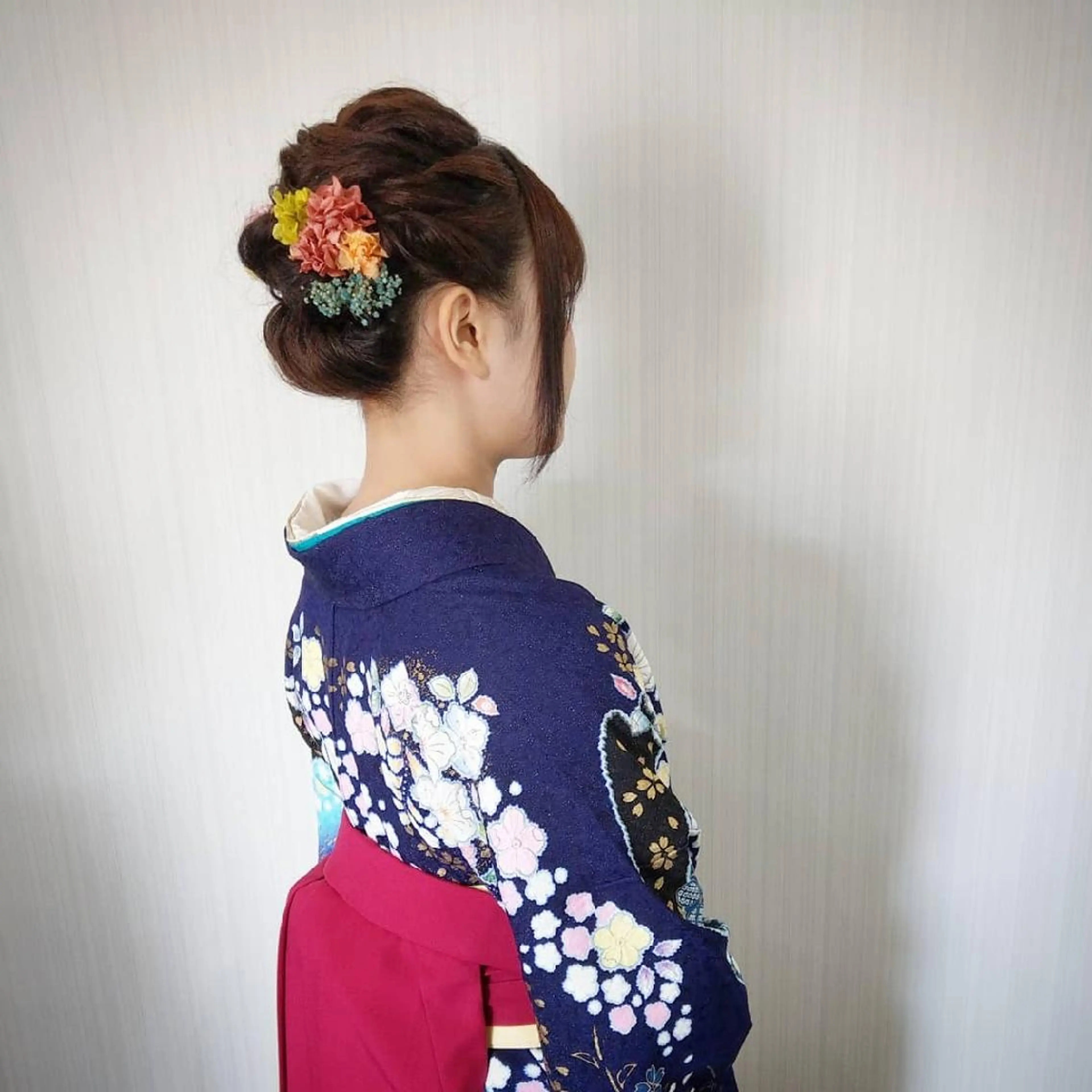 ロング カラー ヘアアレンジ 成人式 卒業式のヘアスタイル Add9 柳田健登のヘアスタイル