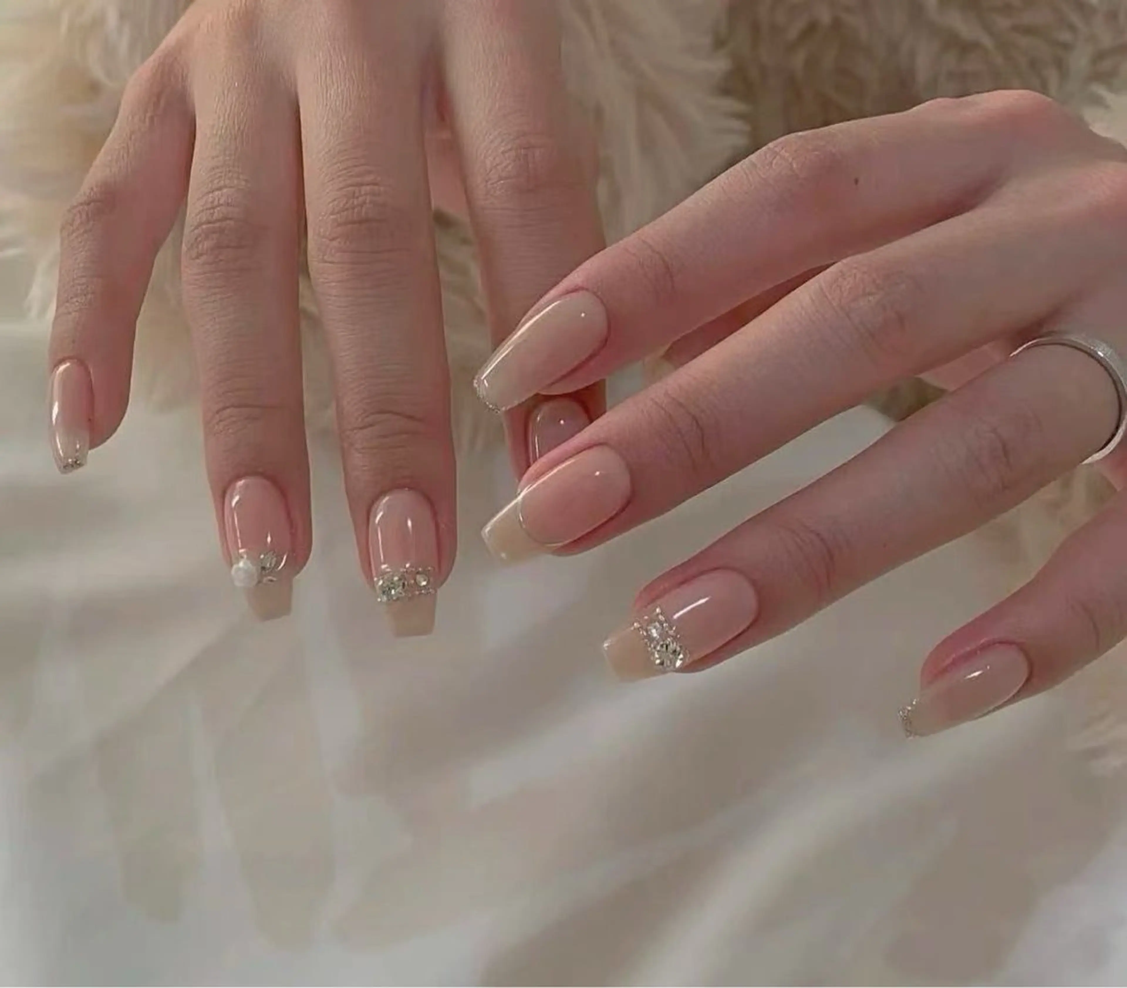 ネイル フラワーネイル フレンチネイル ジェルネイル ガラスフレンチ ハート ハンドネイル BabyYouMi nailのネイルデザイン