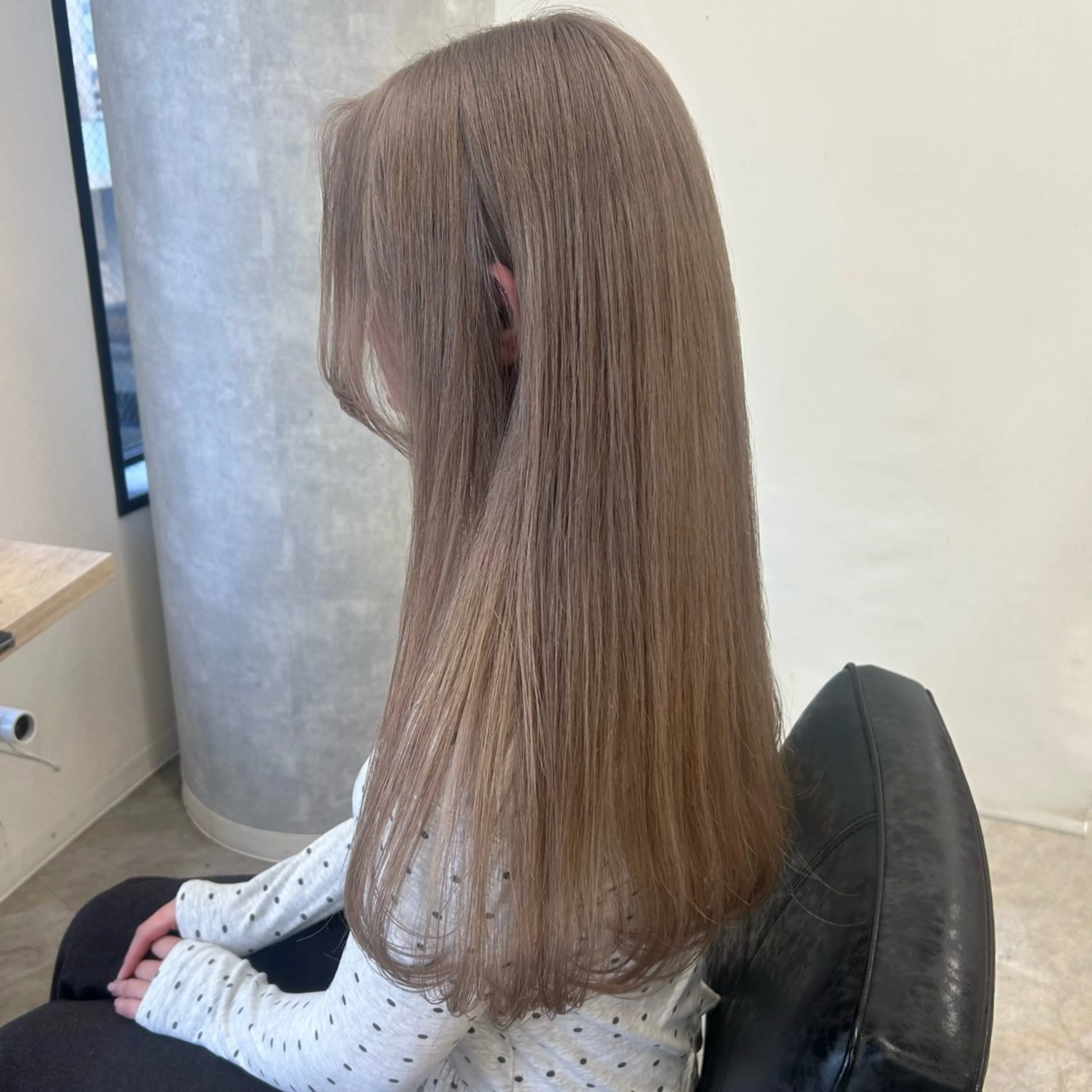 ロング カラー ヘアカラー トリートメント otoha✳︎ くすみカラーのヘアスタイル