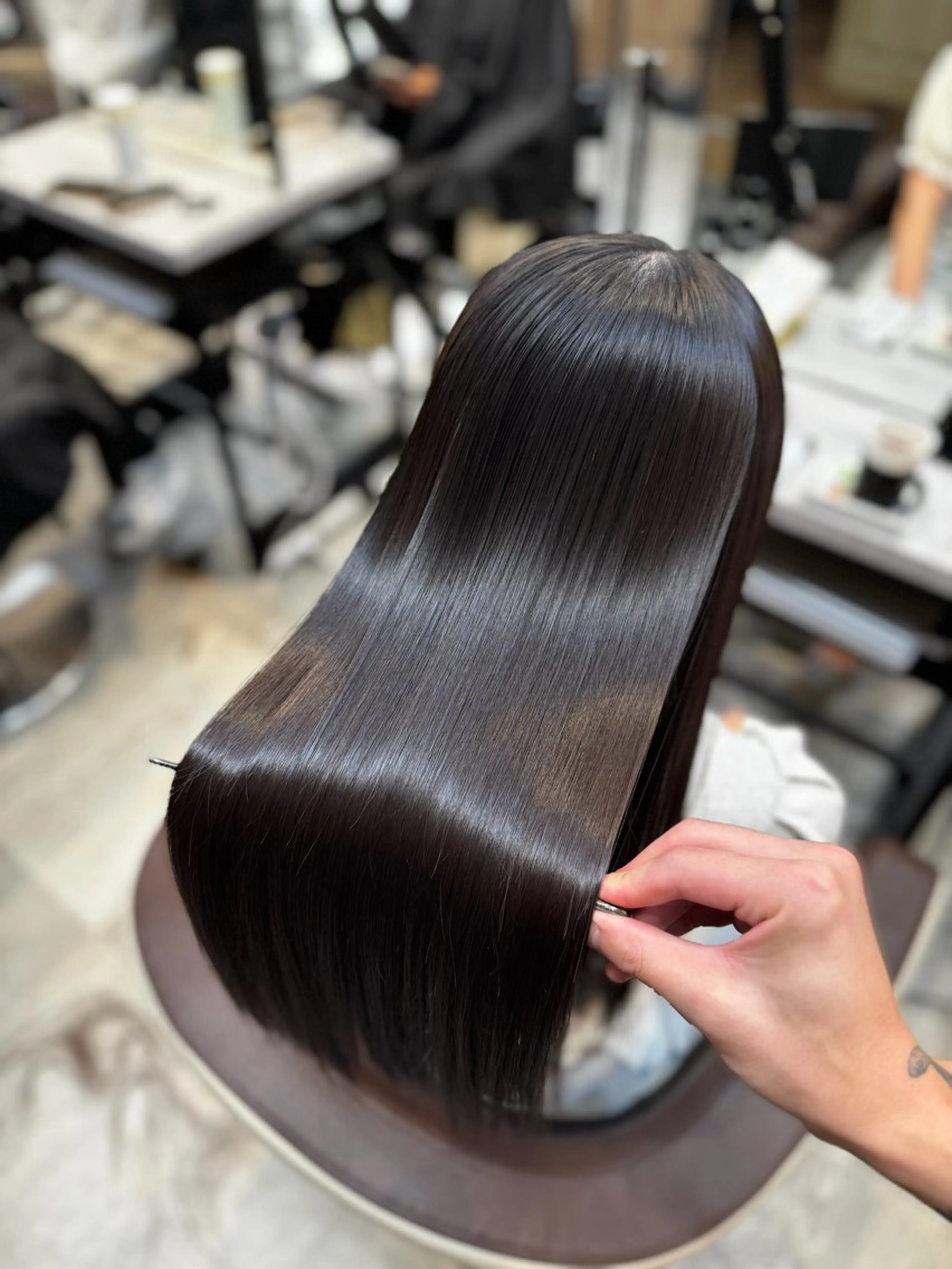 ロング カット 縮毛矯正 トリートメント ハイレイヤー×ツヤ髪 /TAICHI🩶のヘアスタイル