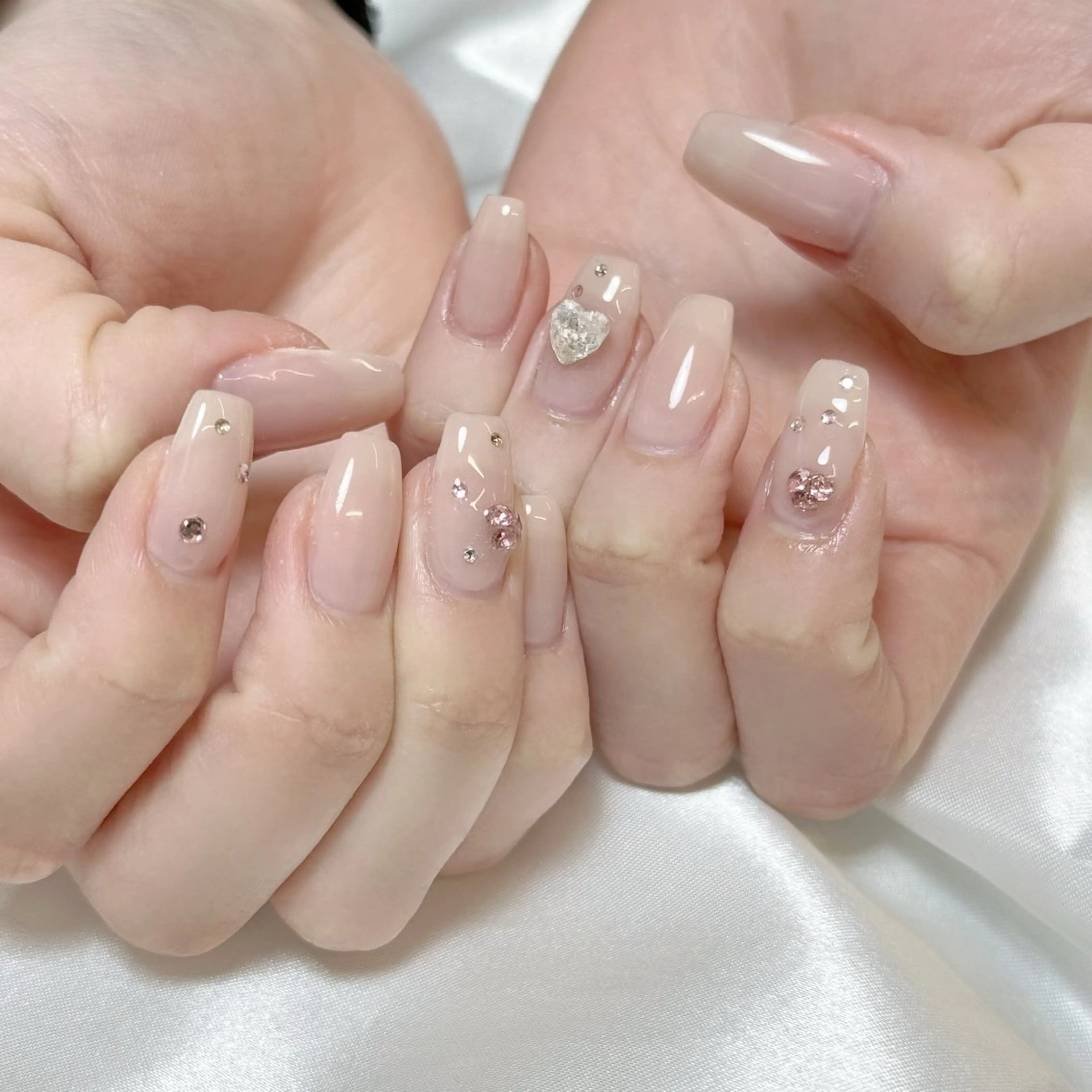 ネイル オーロラネイル ブルー フラッシュネイル フットネイル フレンチネイル 🌷yui ネイル🌷のネイルデザイン