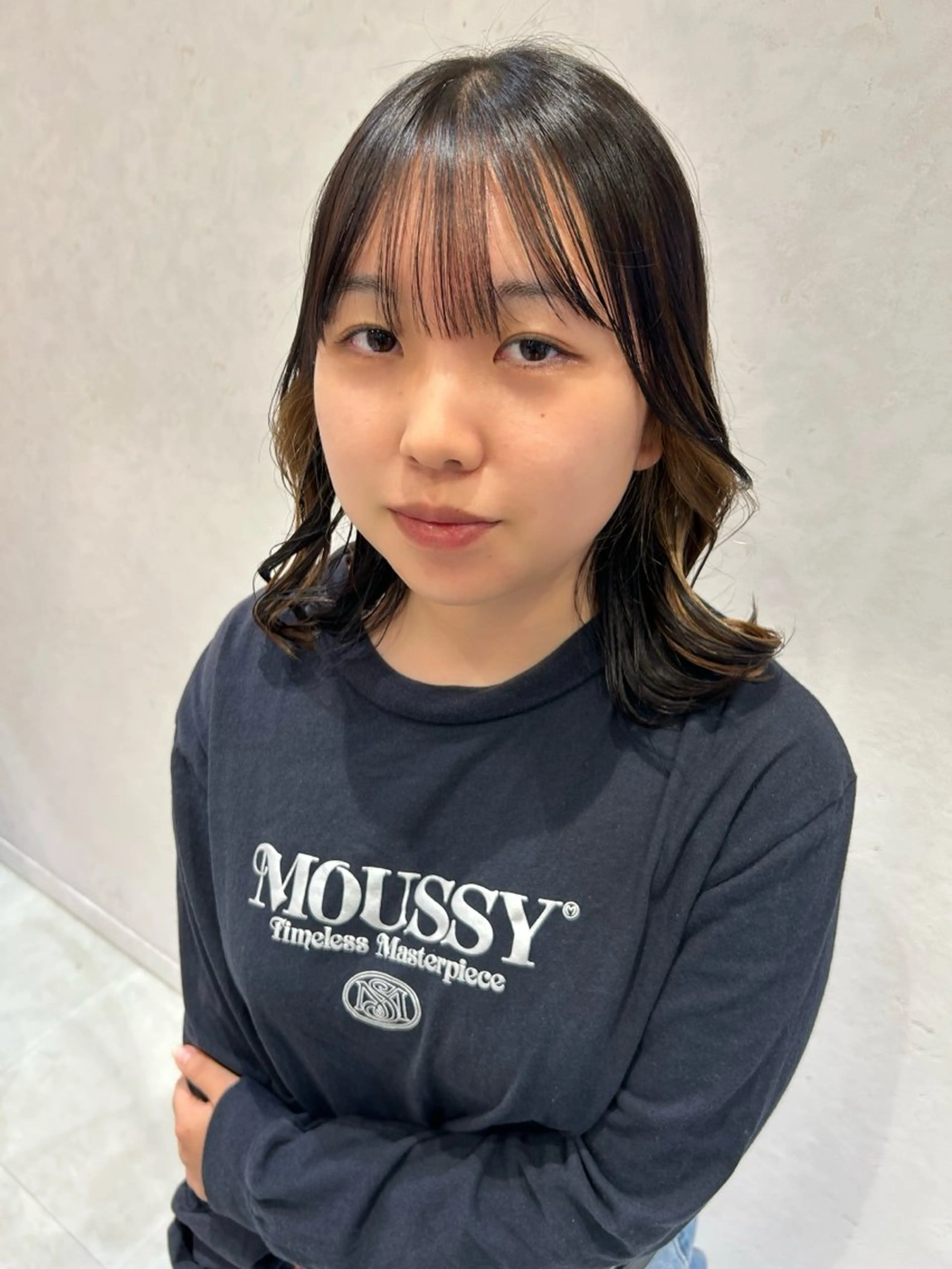 ミディアム カラー インナーカラー ／レイヤー🦋ルイのヘアスタイル