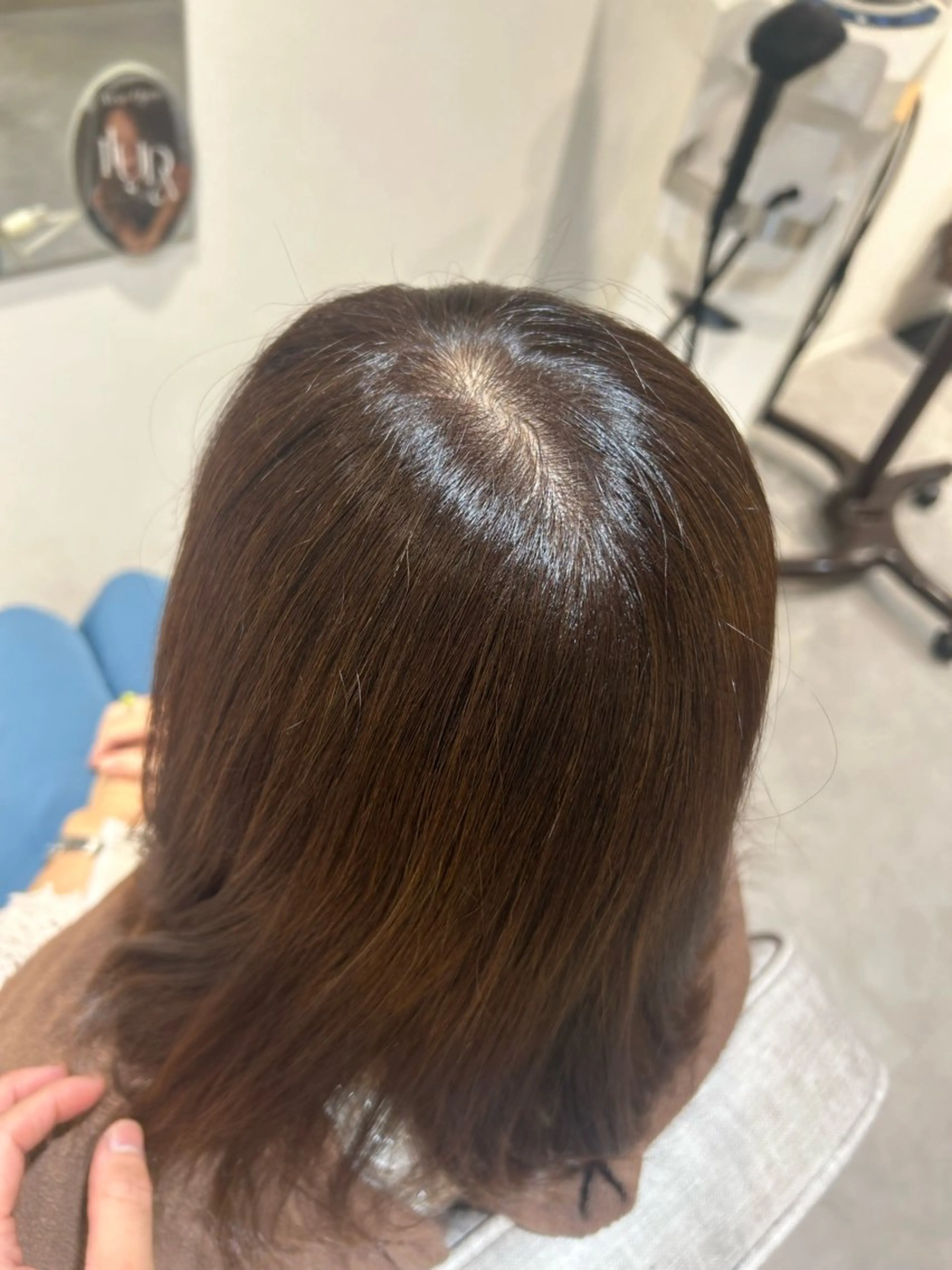 カラー 小林 睦季のヘアスタイル