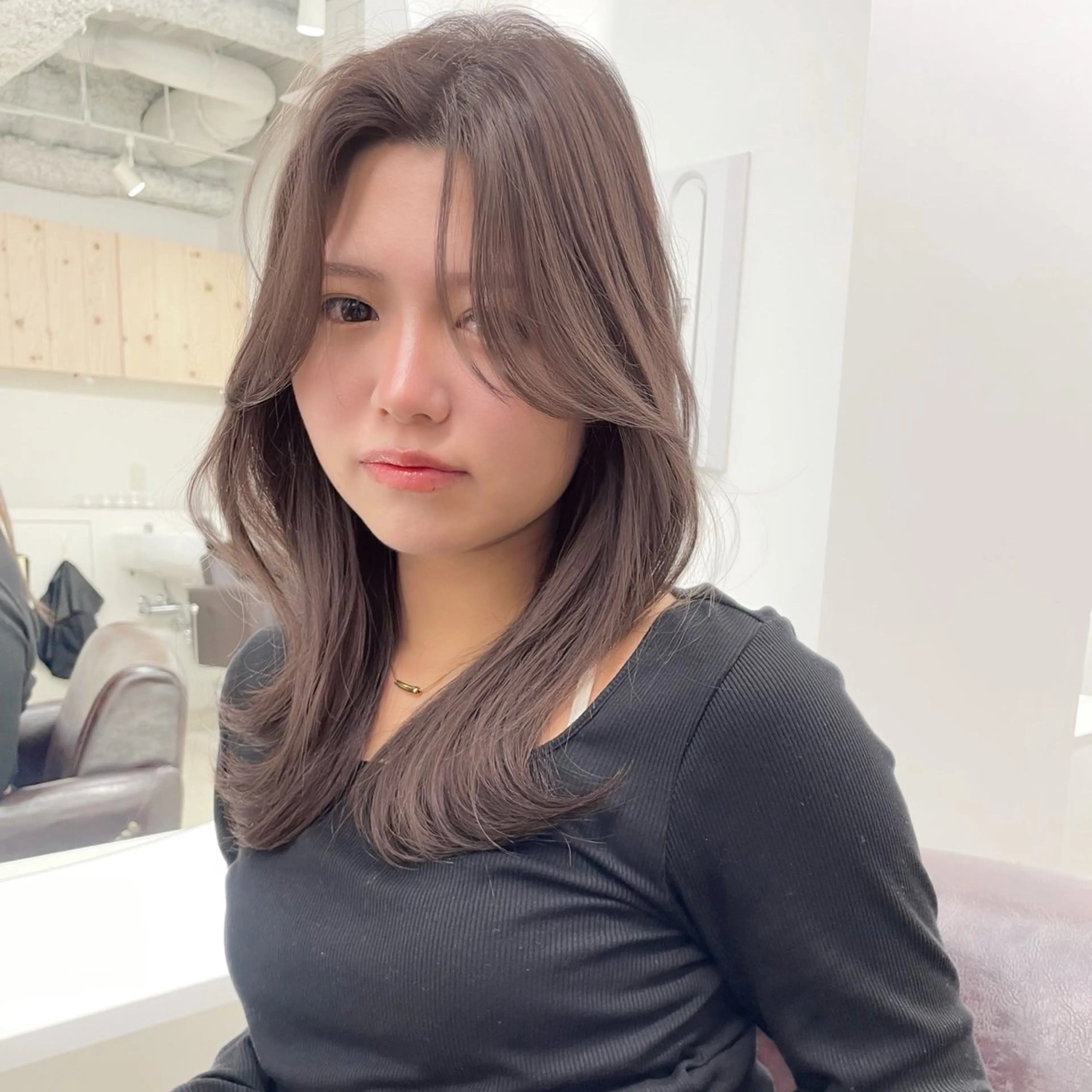 セミロング カラー カット ヘアカラー トリートメント ヘアセット 新宿/韓国ヘア/ 髪質改善ストレートのヘアスタイル