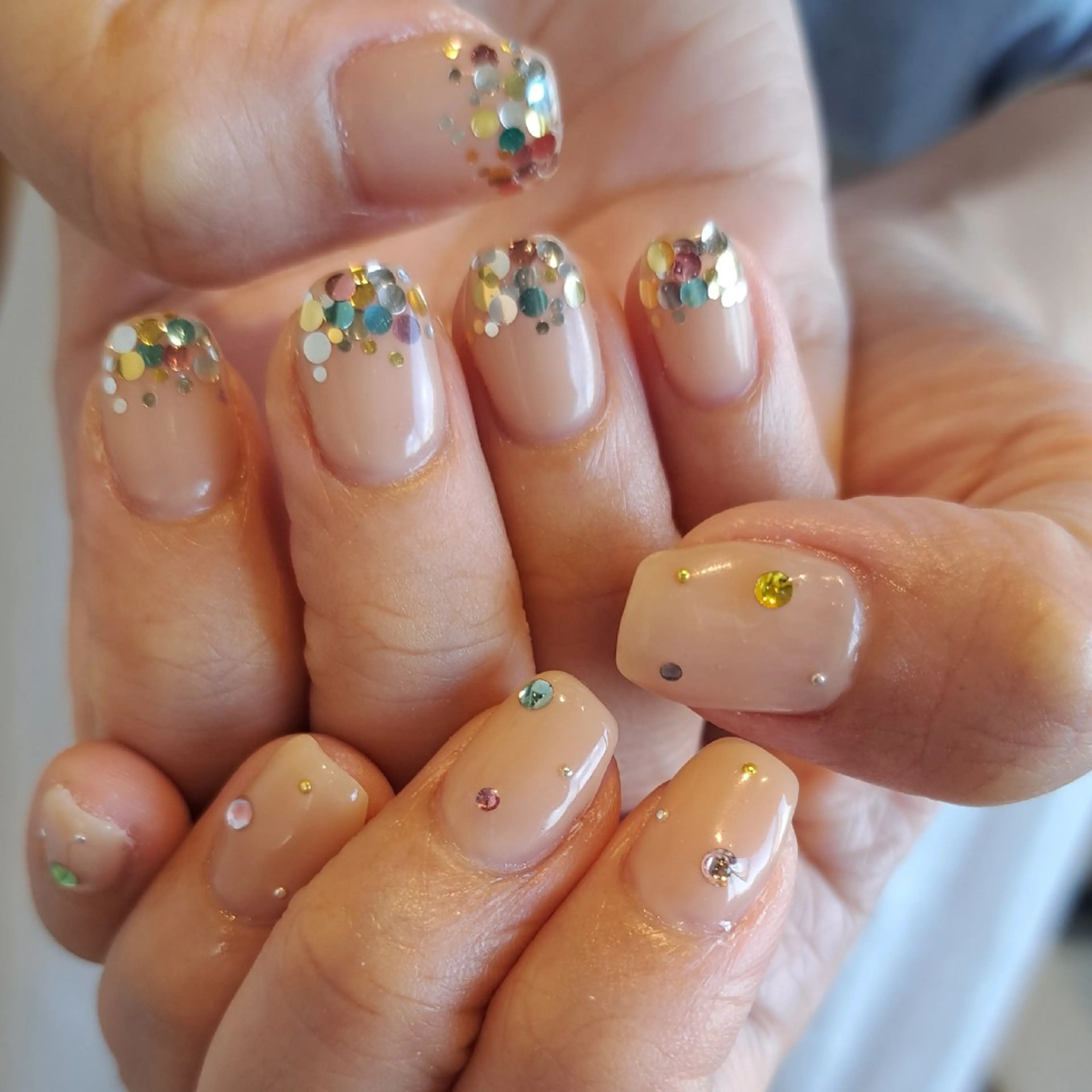 ネイル アートネイル ジェルネイル ホログラムネイル キラキラネイル 持ち込み Nail mood デザイン持ち込みokのネイルデザイン