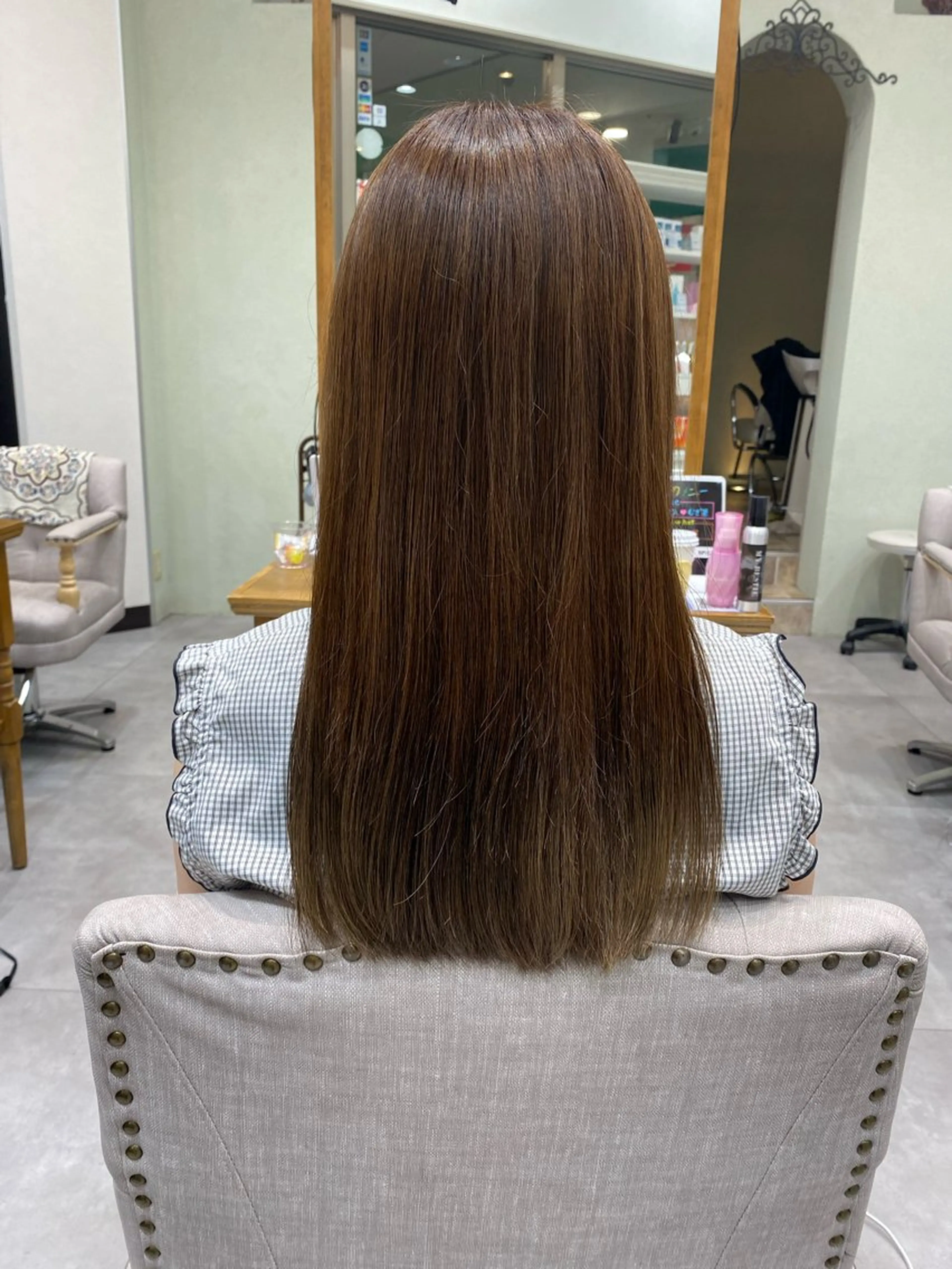 カラー 萩原 彩音のヘアスタイル