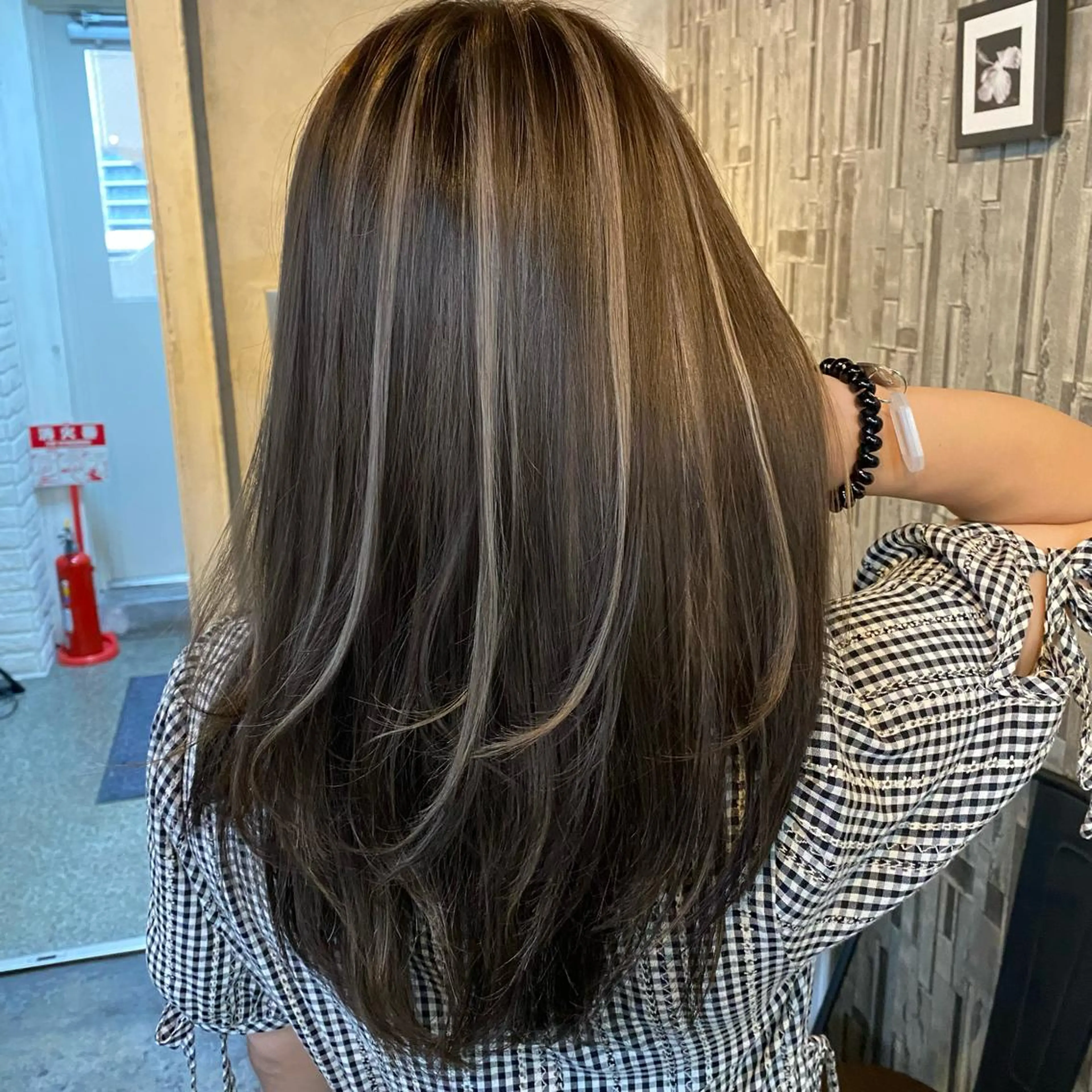 【ダメージレス】カット+コントラストハイライトor全頭ブリーチ+TOKIO Trの写真