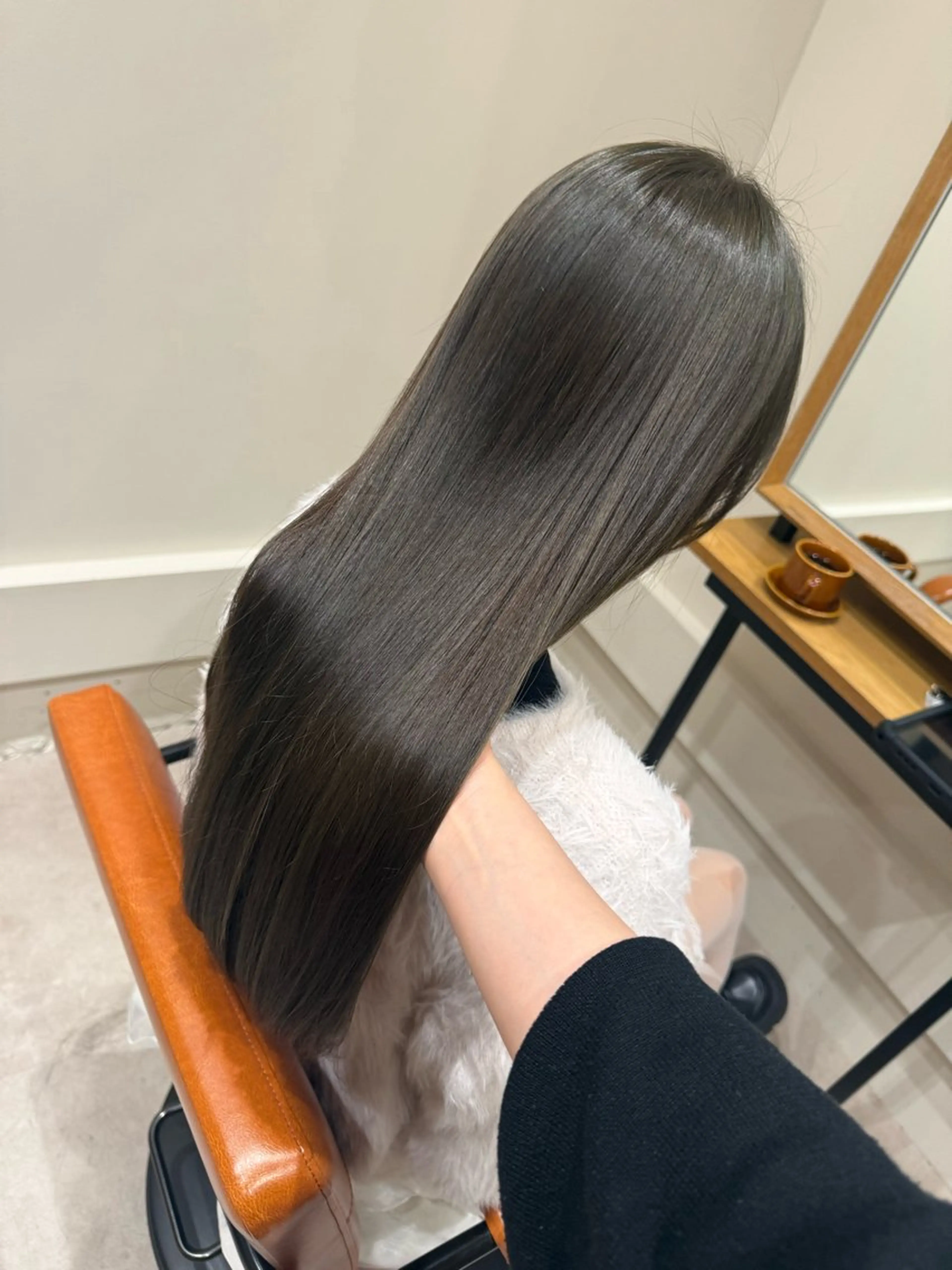 ロング カラー カット ヘアカラー トリートメント 💛🤍U too e’s 鎌倉🧸のヘアスタイル