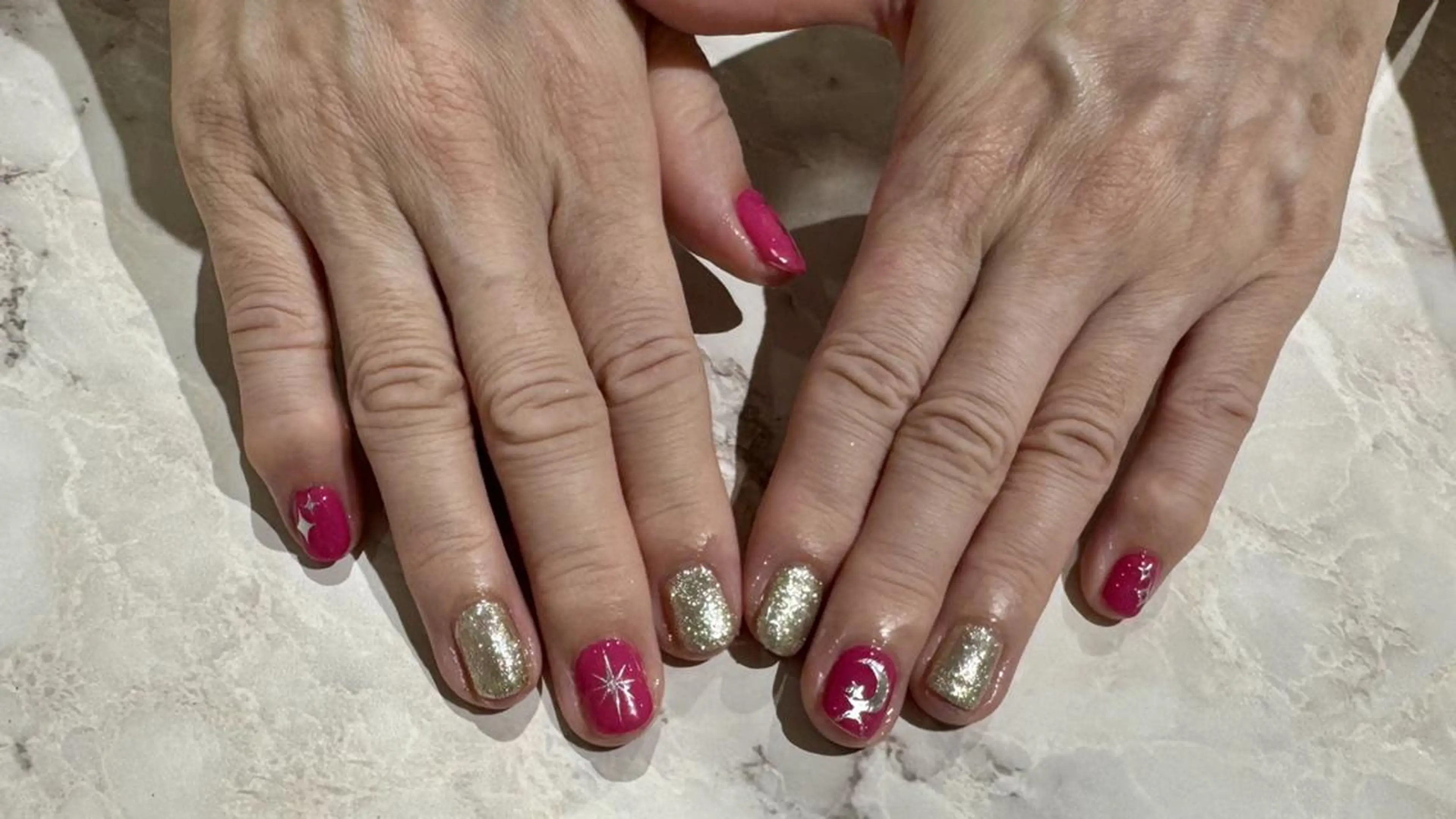 ネイル ピンク ハンドネイル SalonLinda Marikoのネイルデザイン