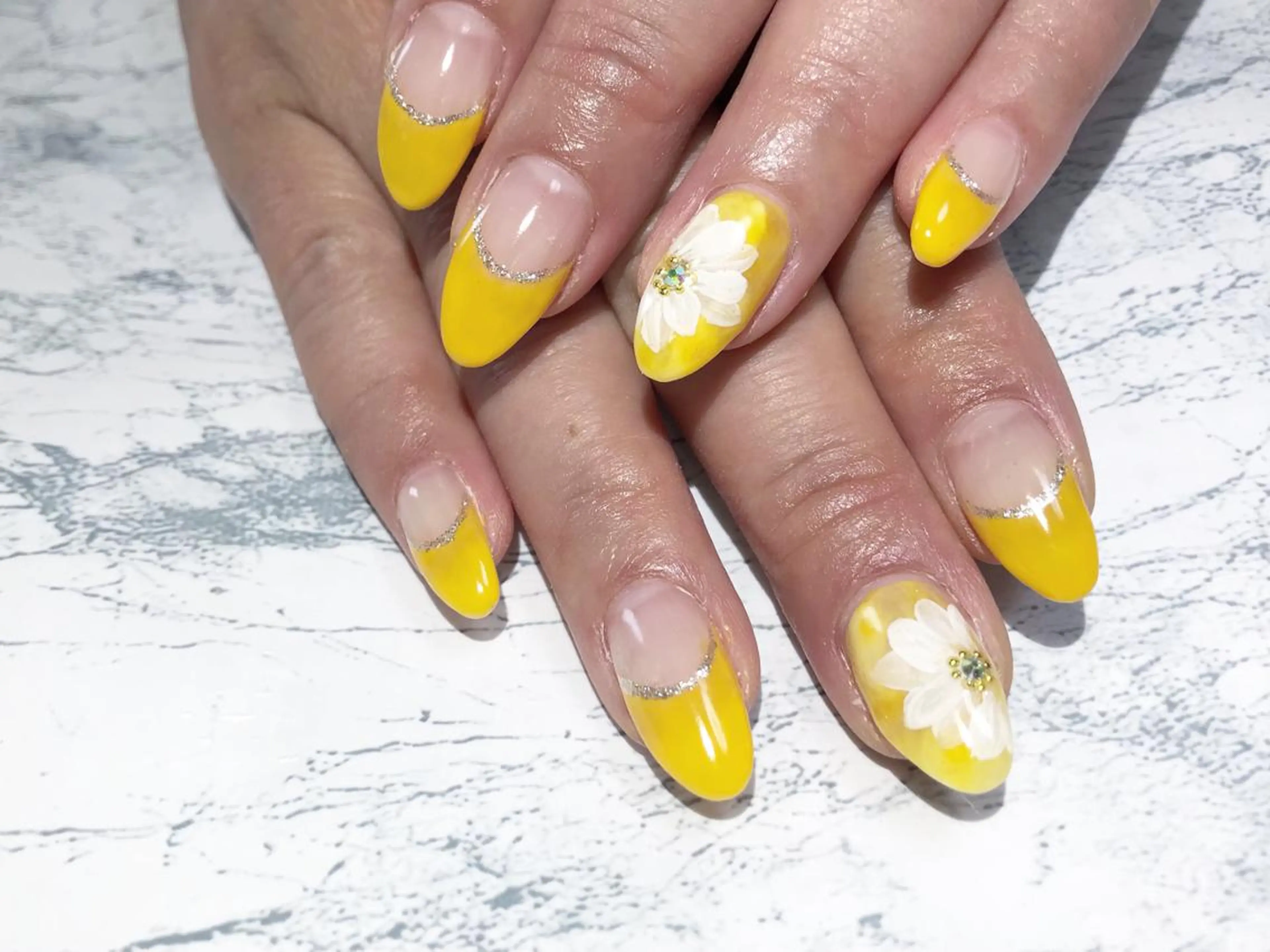 ネイル フラワーネイル フットネイル ニュアンスネイル シンプルネイル 春ネイル nail fufla ♡yamane♡のネイルデザイン