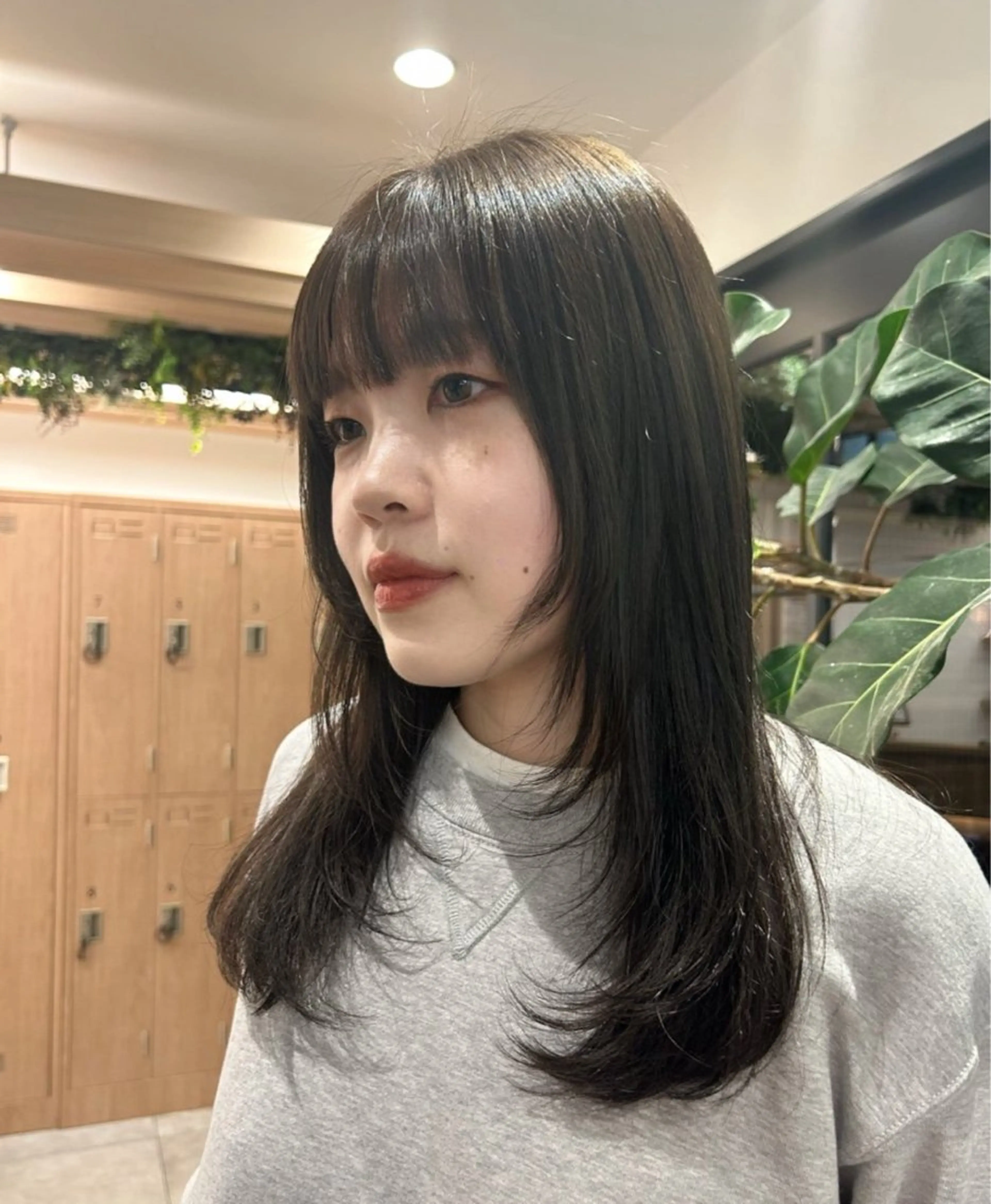 セミロング カラー Koharu🍓/ 透明感/艶髪のヘアスタイル