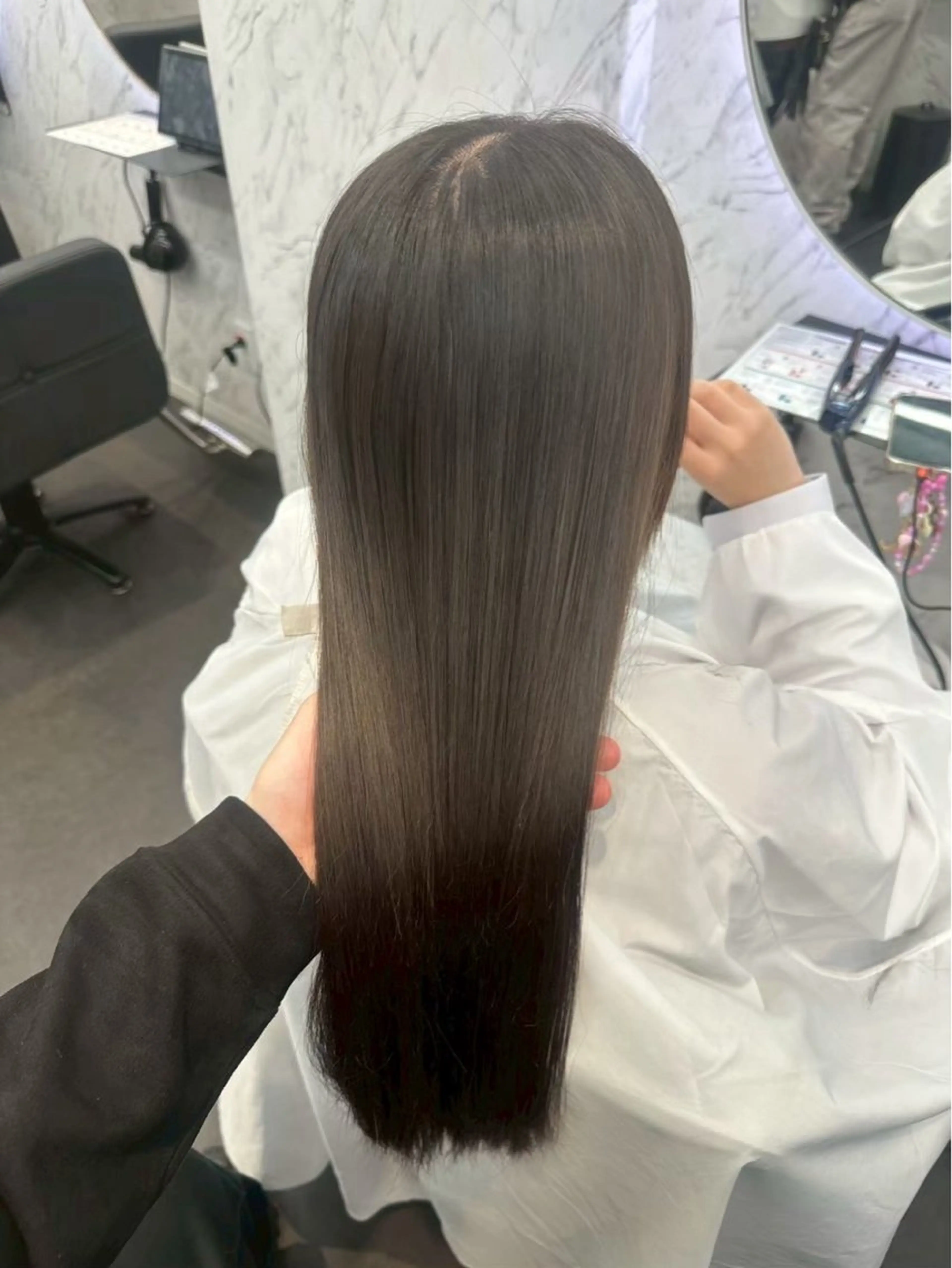 カラー ブリーチ 透明感カラー グレージュ ブリーチなしカラー オレンジ ⋆✦ Leon カット¥1100のヘアスタイル