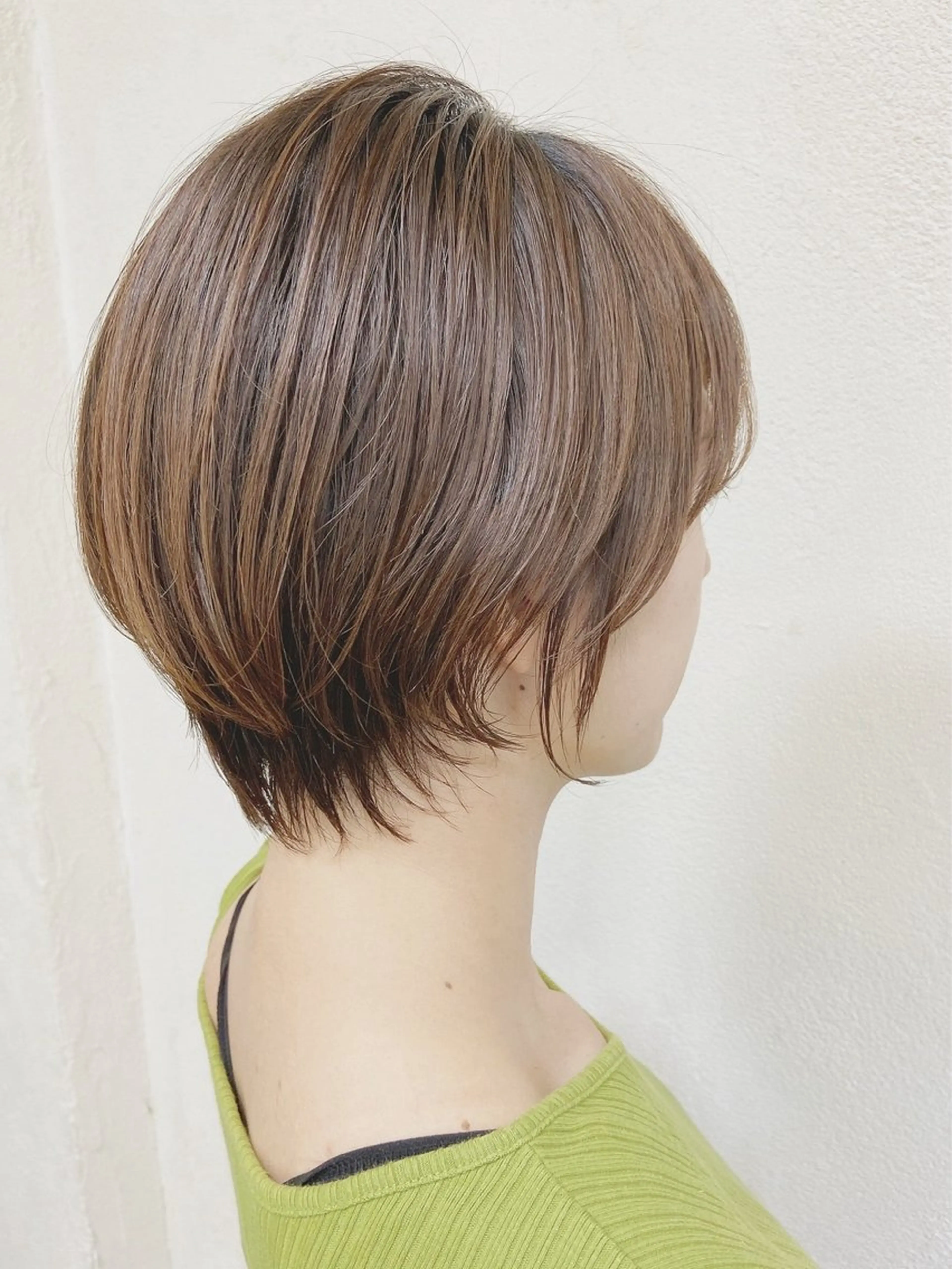 ショート カラー うる艶カラー× ハイトーン/miuのヘアスタイル